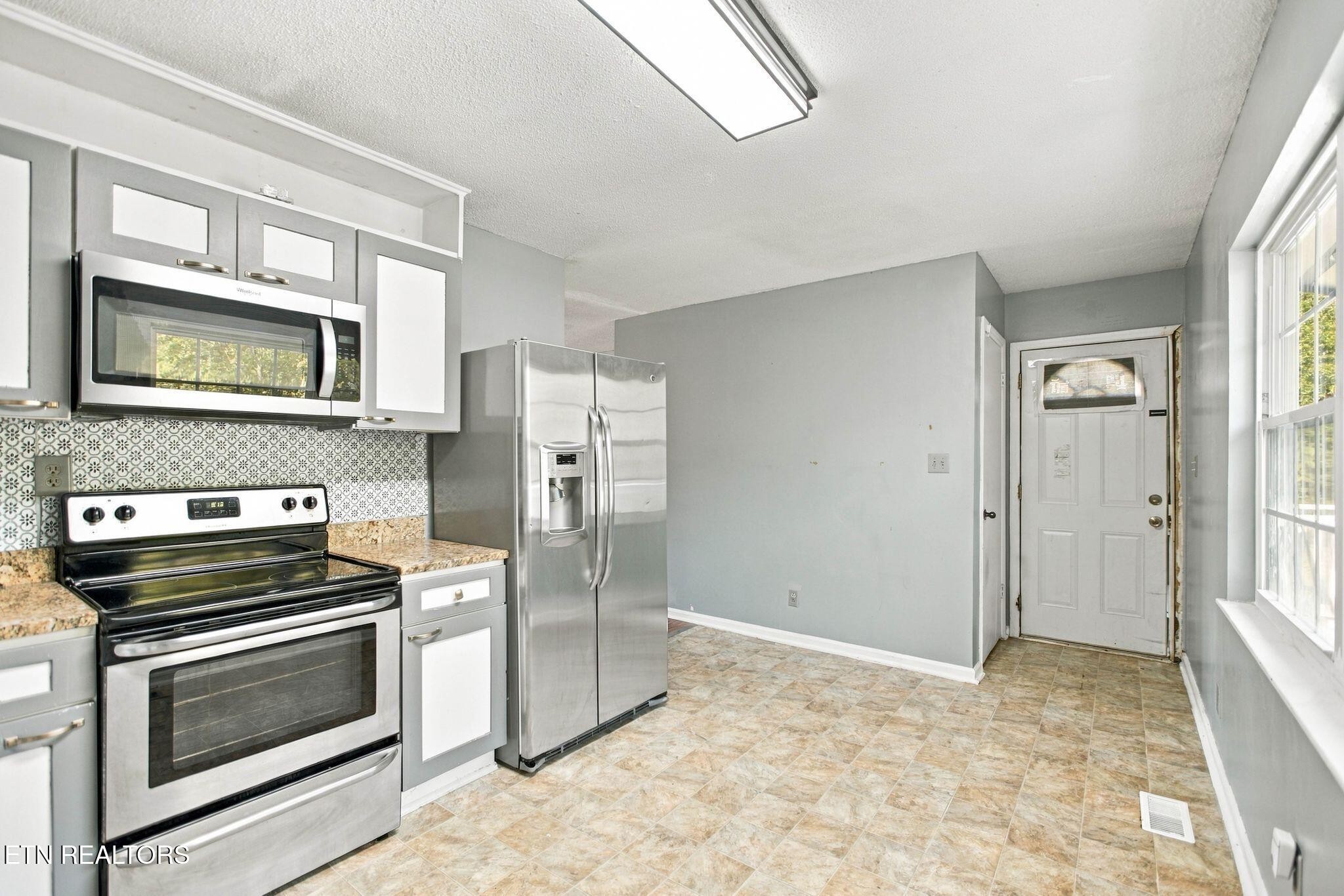 326 Grady Rd Property Photo 9