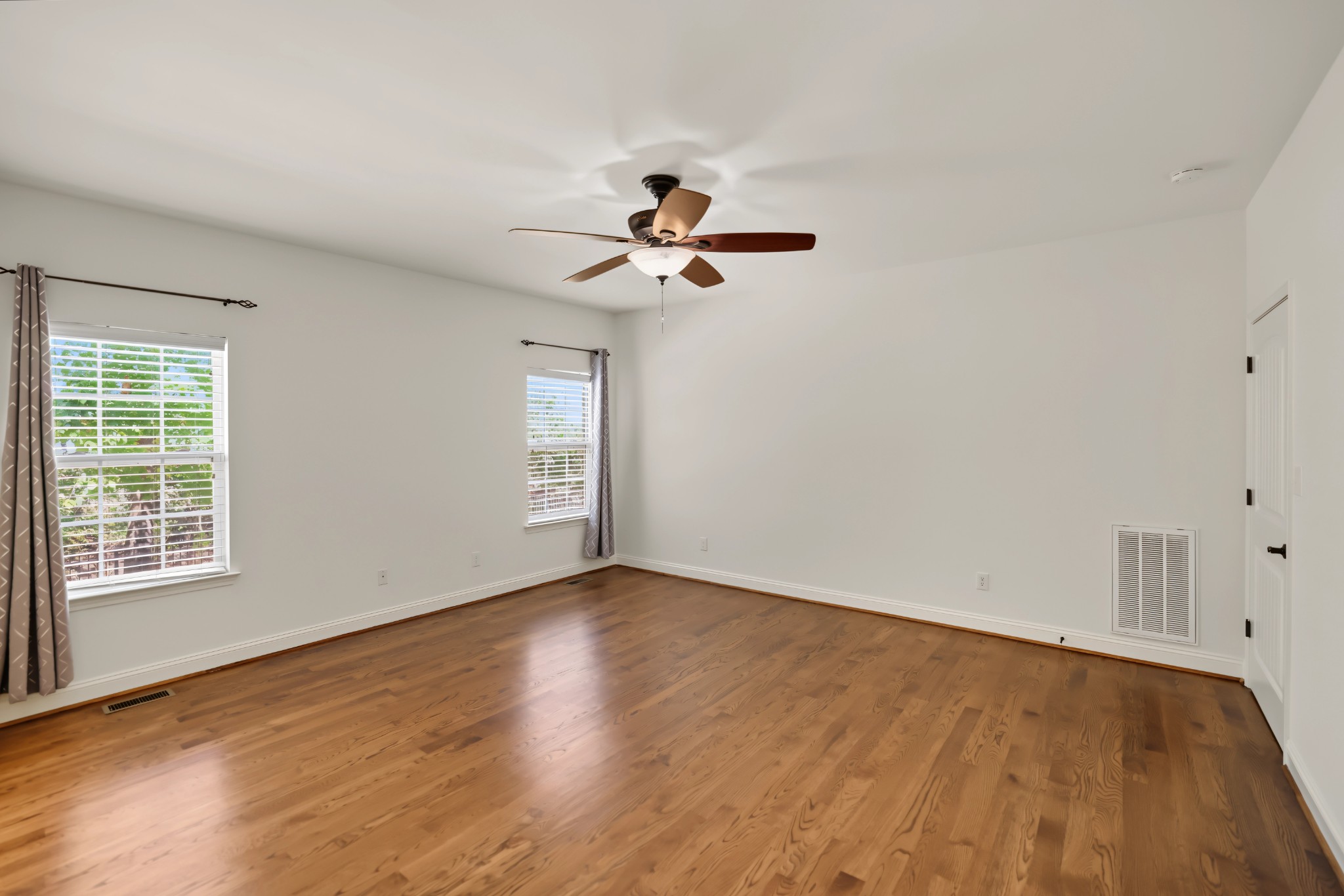 1002 Glessner Dr Property Photo 45
