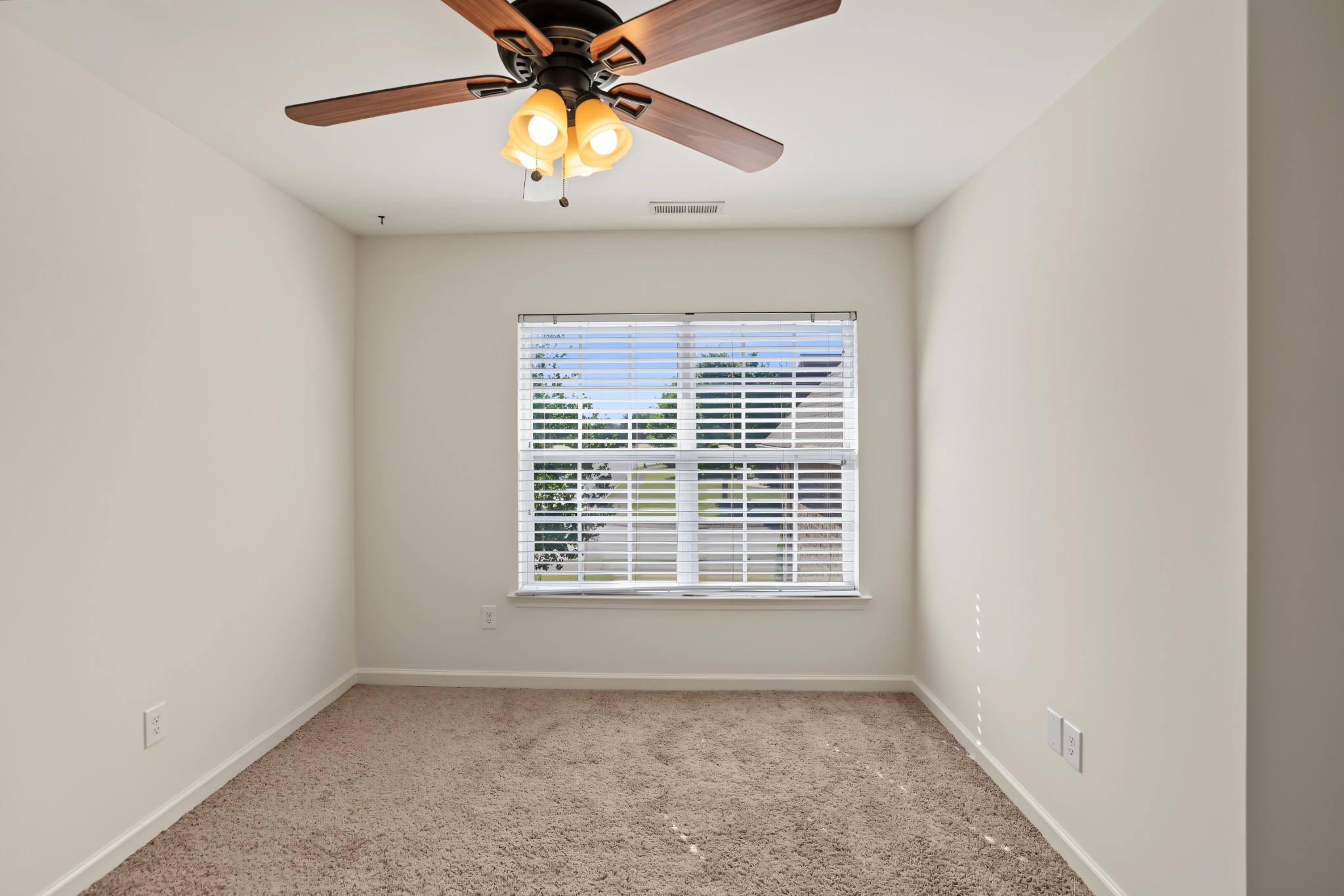 1002 Glessner Dr Property Photo 56