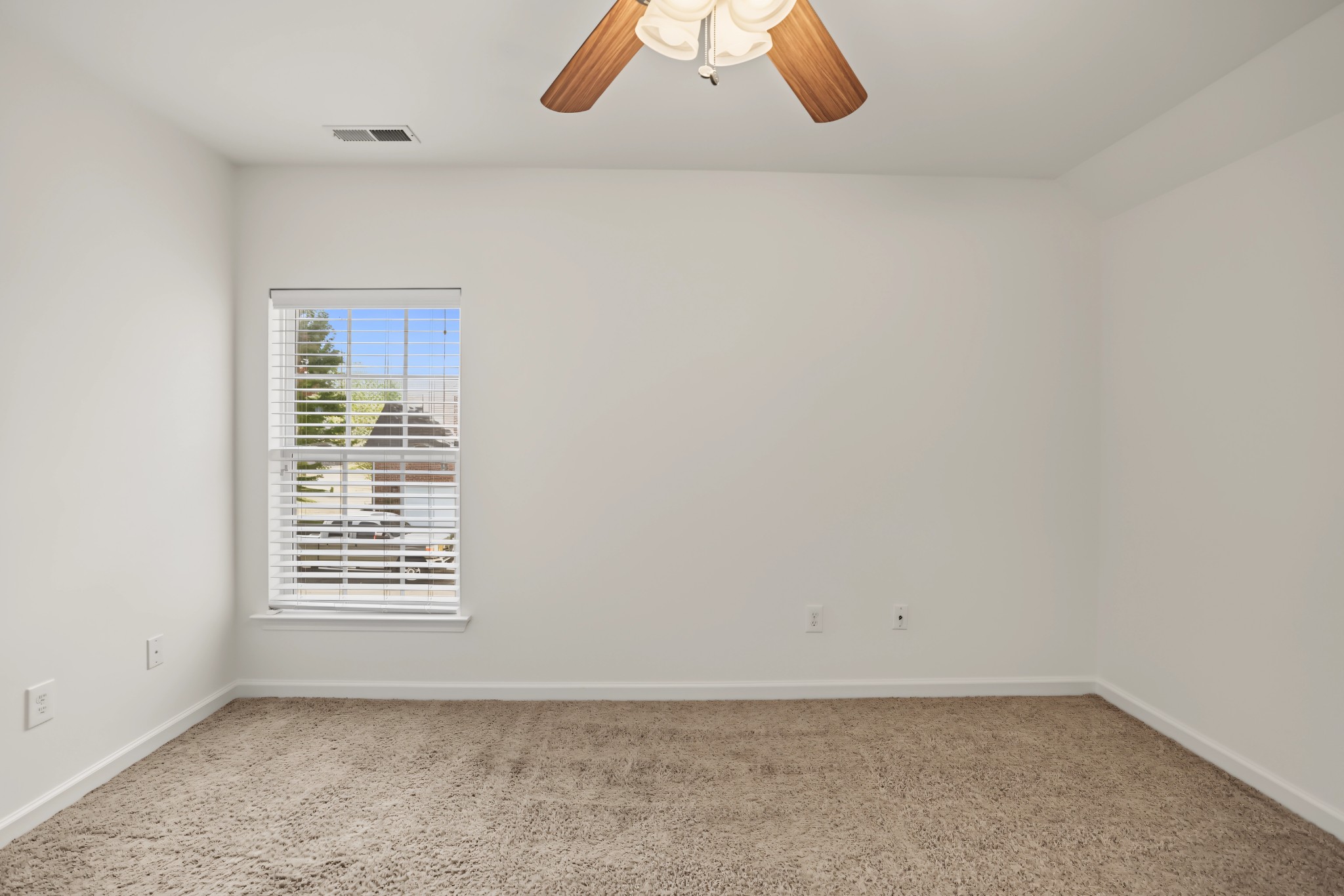1002 Glessner Dr Property Photo 63
