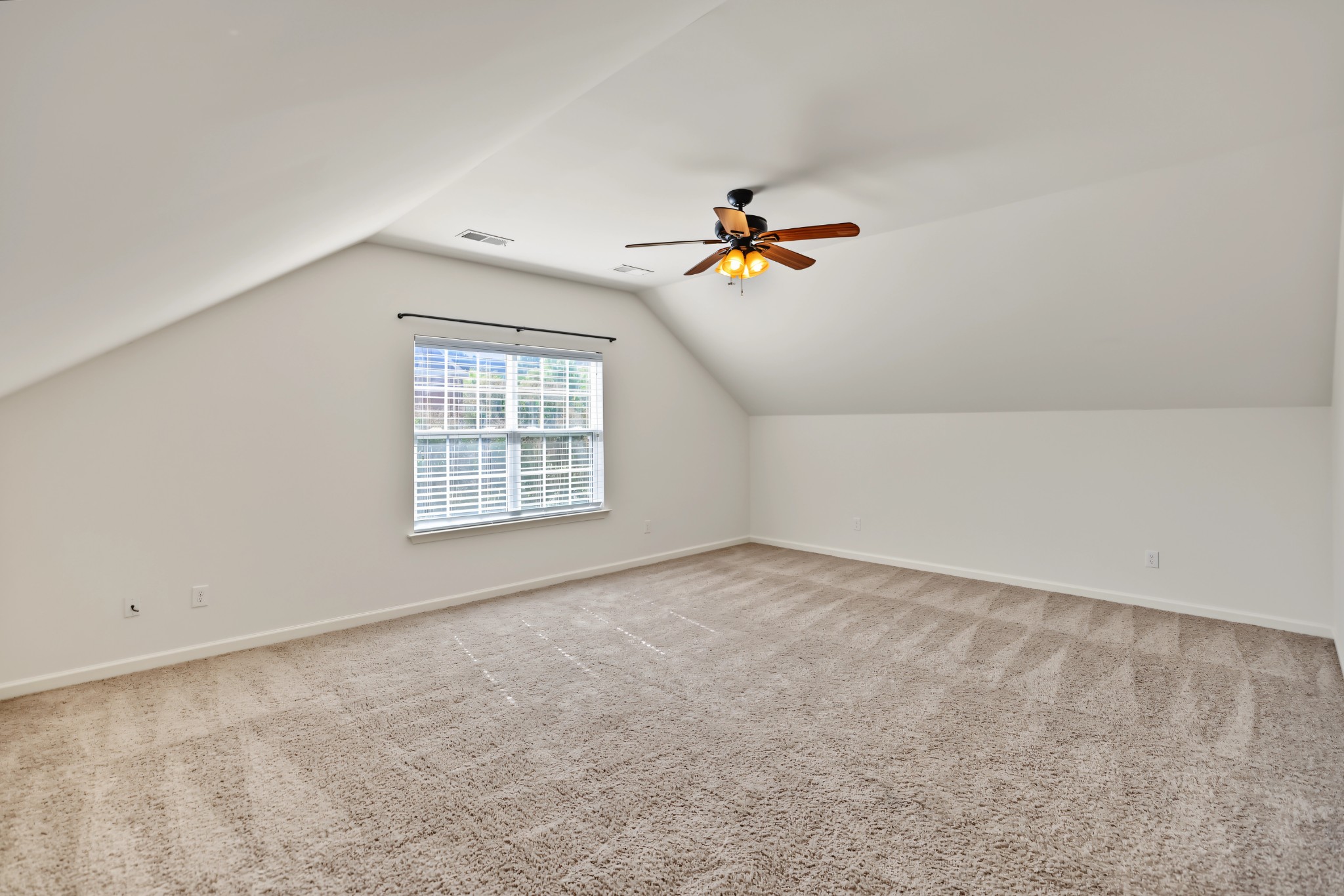 1002 Glessner Dr Property Photo 71