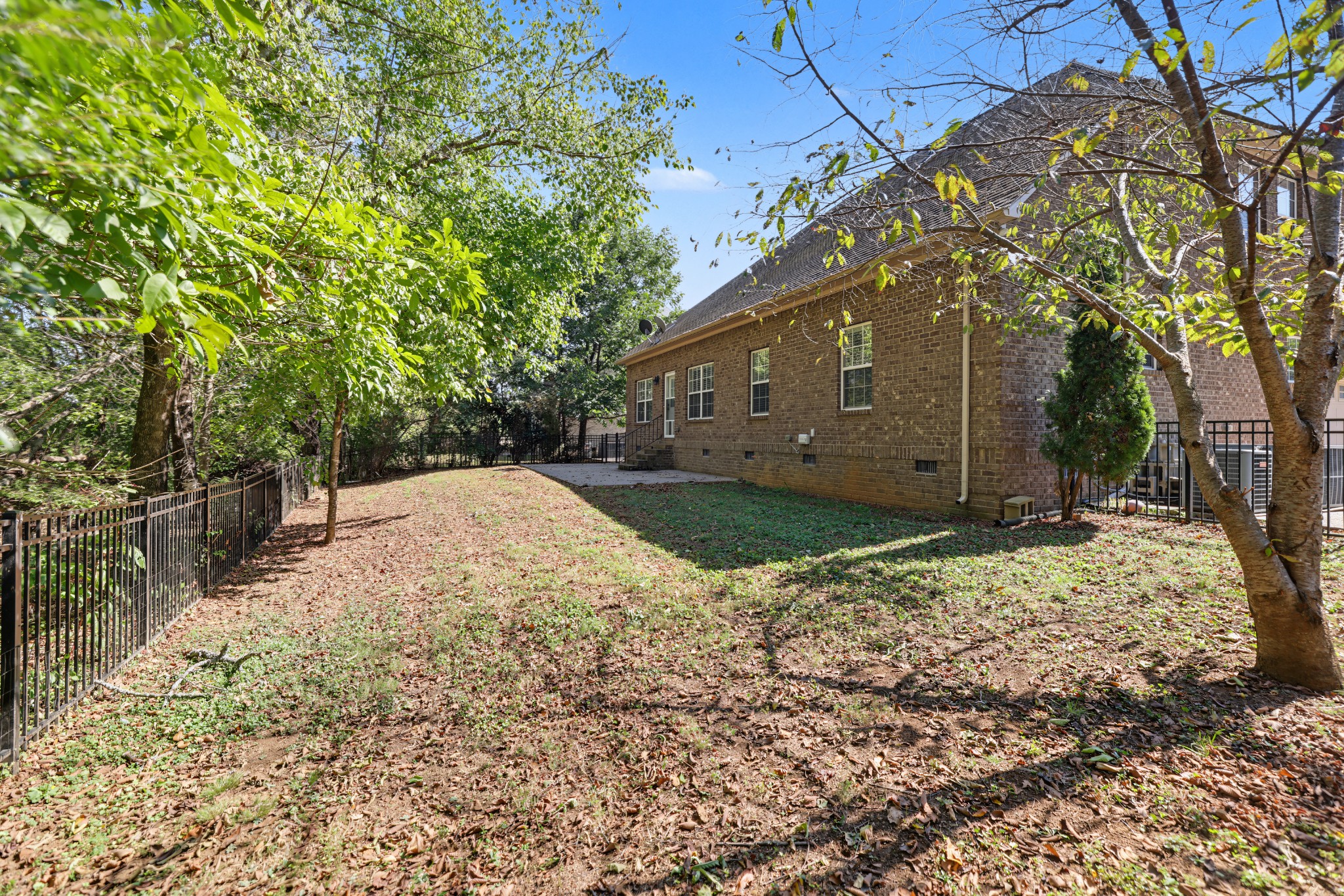1002 Glessner Dr Property Photo 77