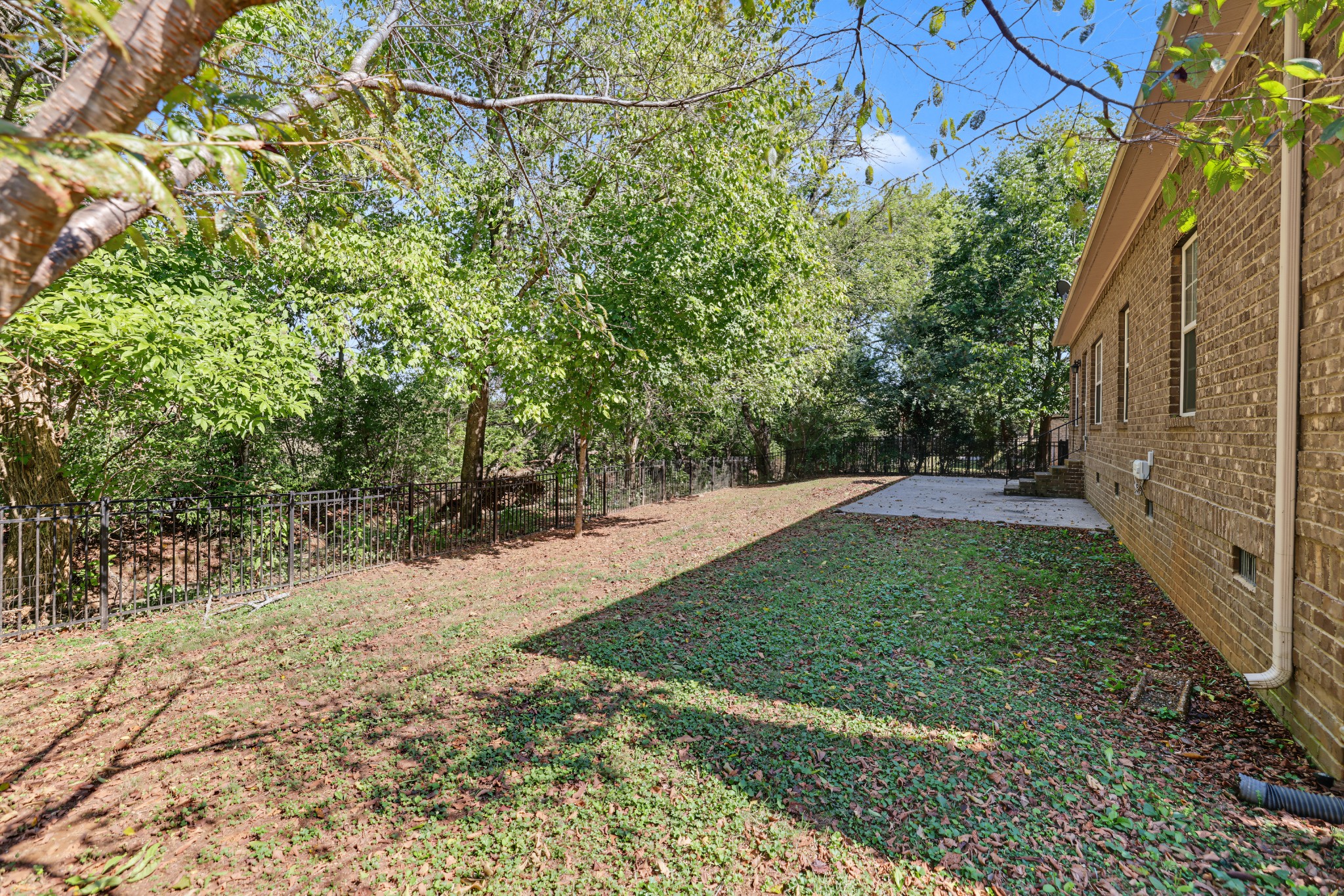 1002 Glessner Dr Property Photo 78