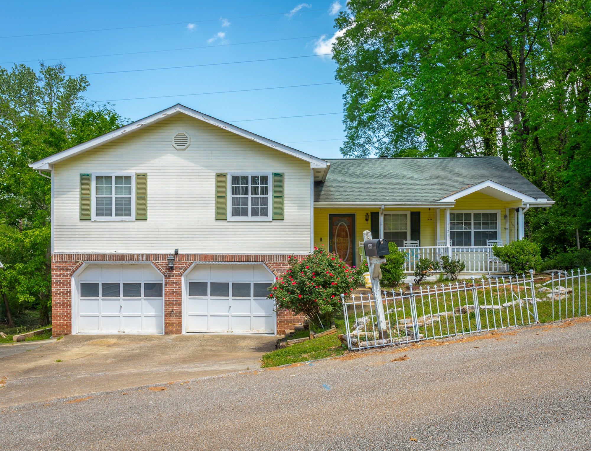 4721 Briarwood Cir Property Photo 1