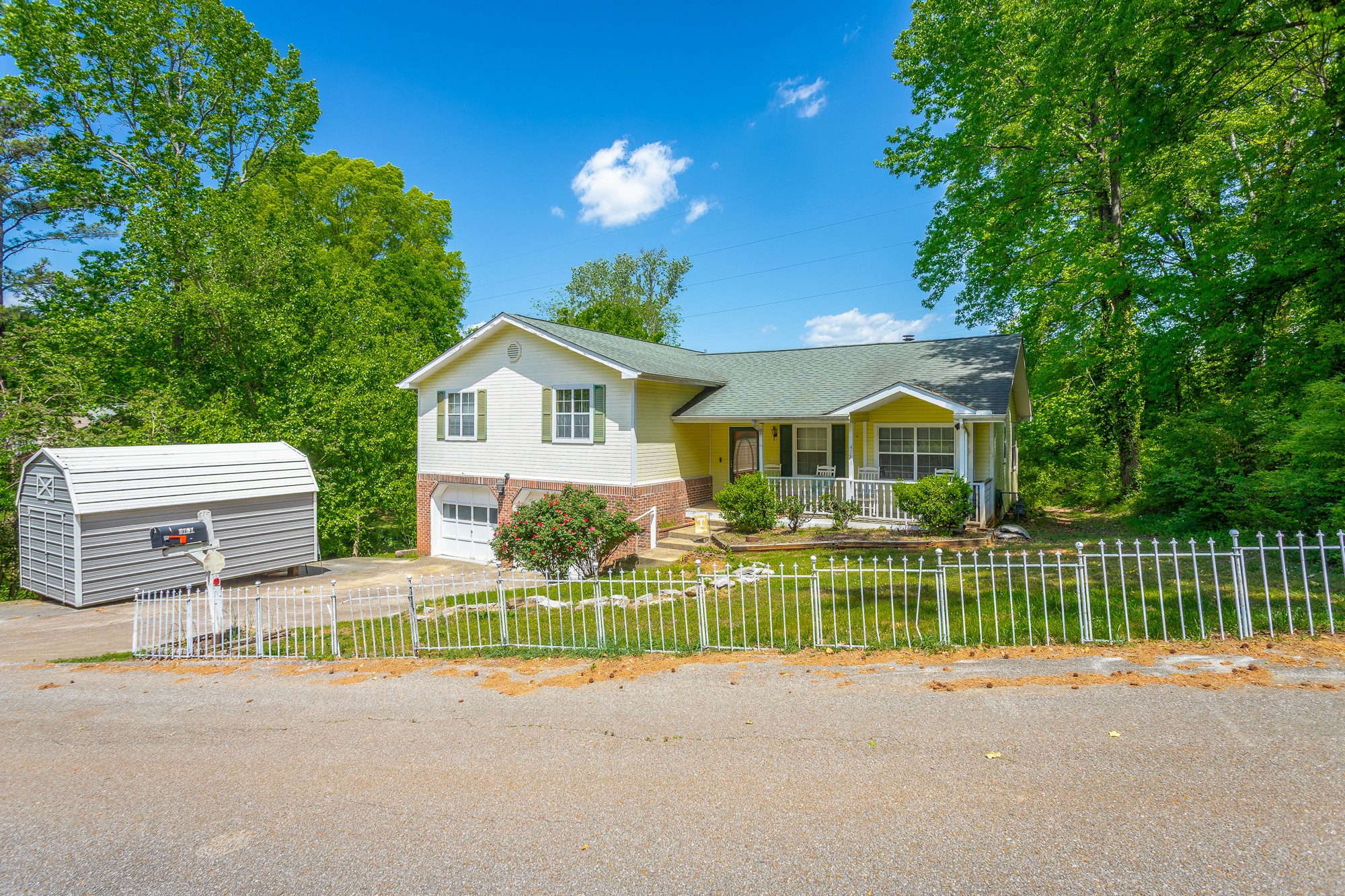 4721 Briarwood Cir Property Photo 3