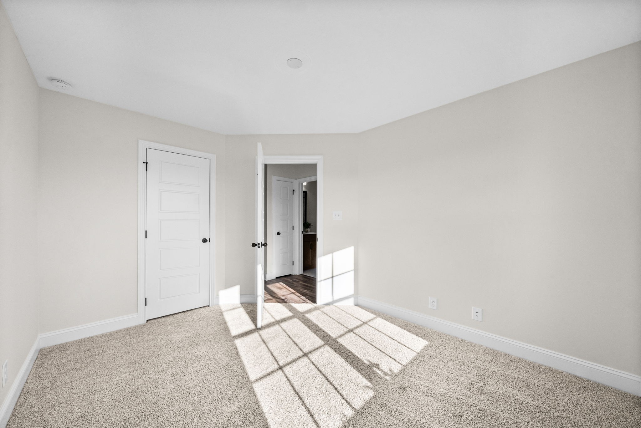 1081 Dublin Dr Property Photo 26