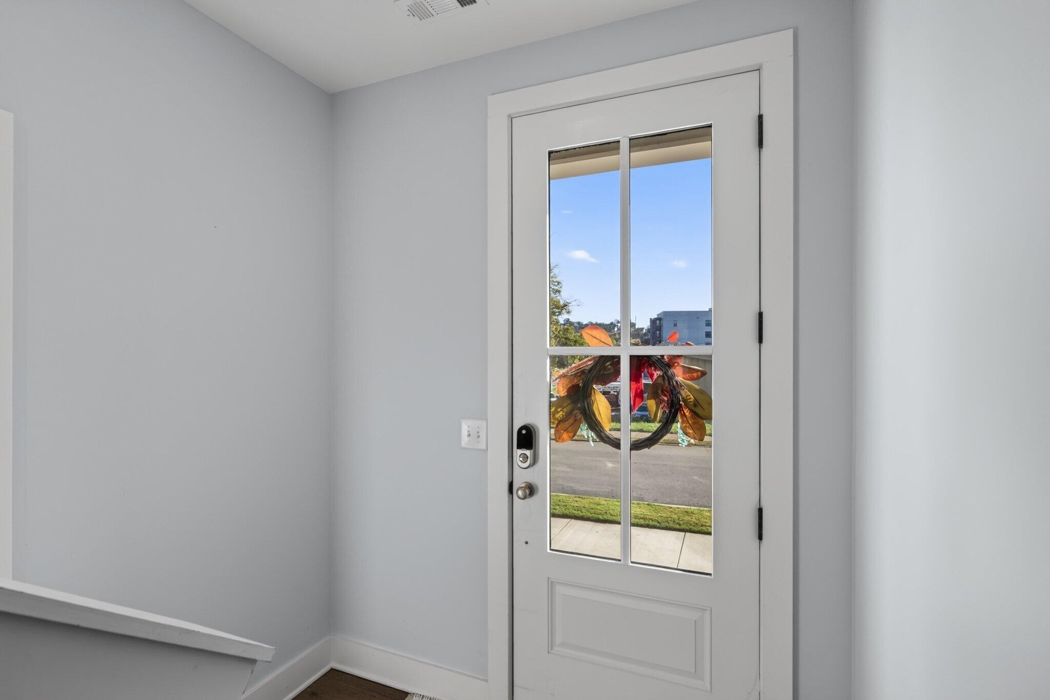 189 Peerless Avenue Property Photo 6