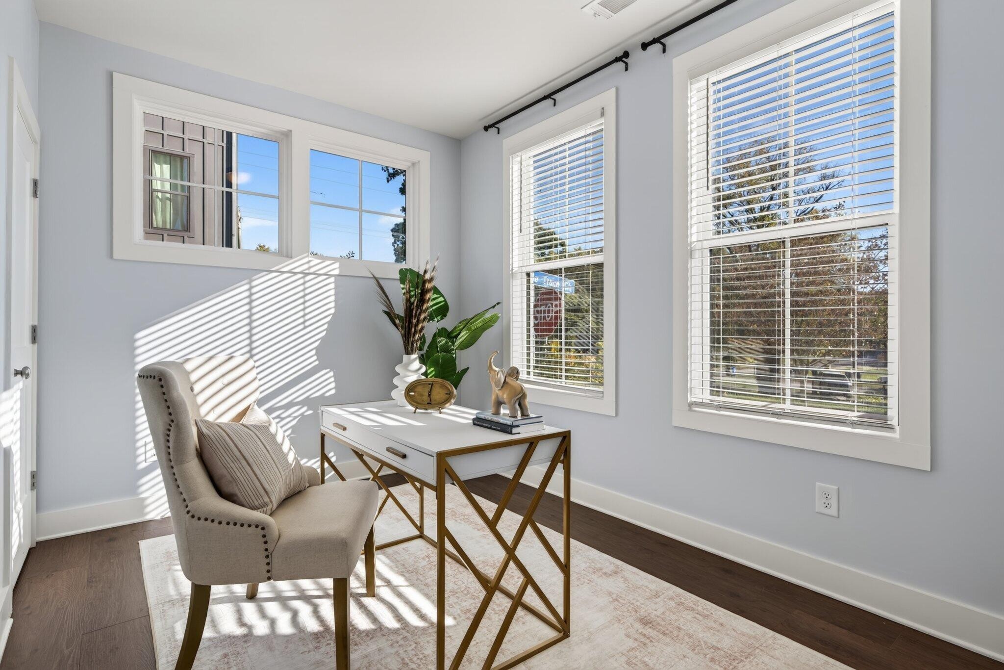 189 Peerless Avenue Property Photo 7
