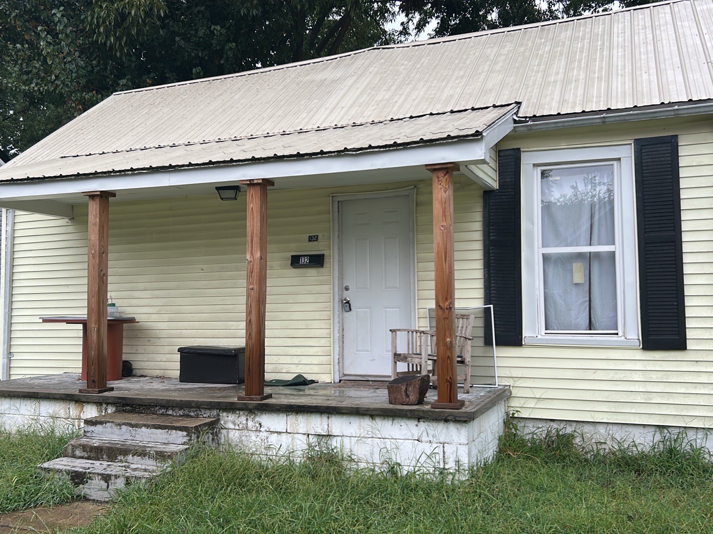 132 S Oneal Ave Property Photo 1