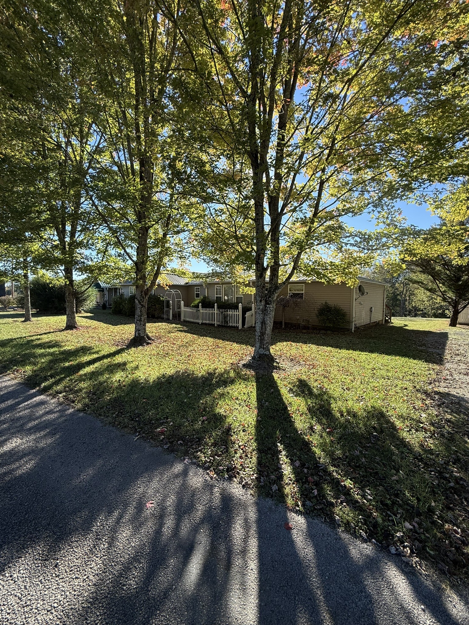 318 Walker Rd Property Photo 1
