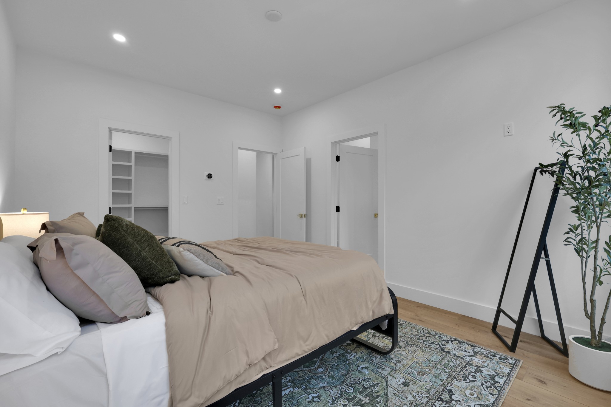 6663 Cabot Dr Property Photo 10