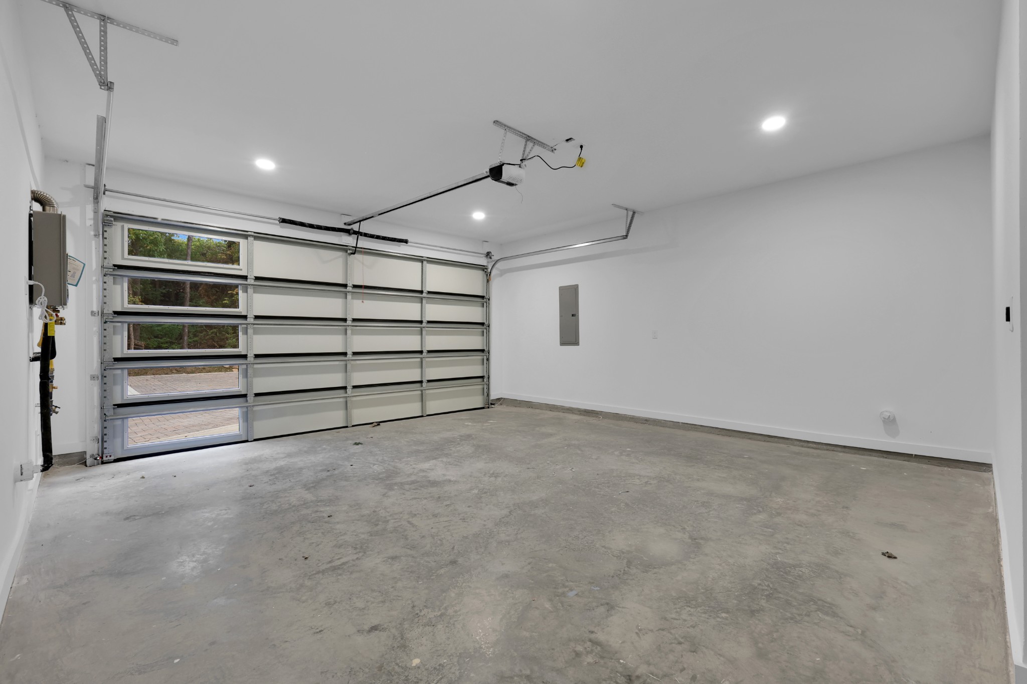 6663 Cabot Dr Property Photo 31