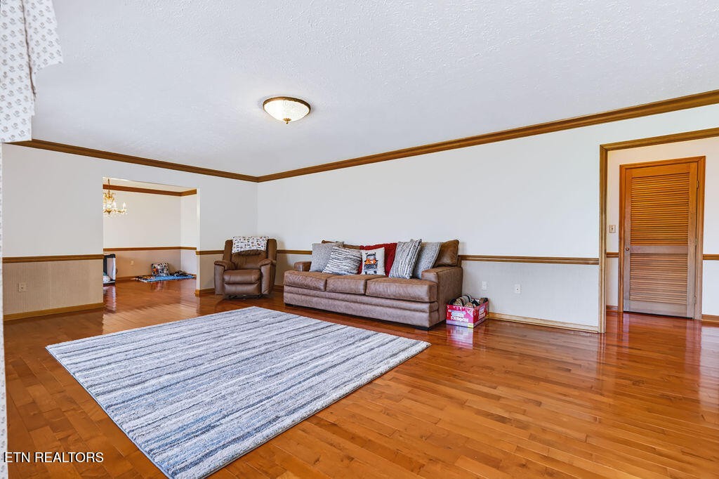 3114 Wearwood Drive Property Photo 15