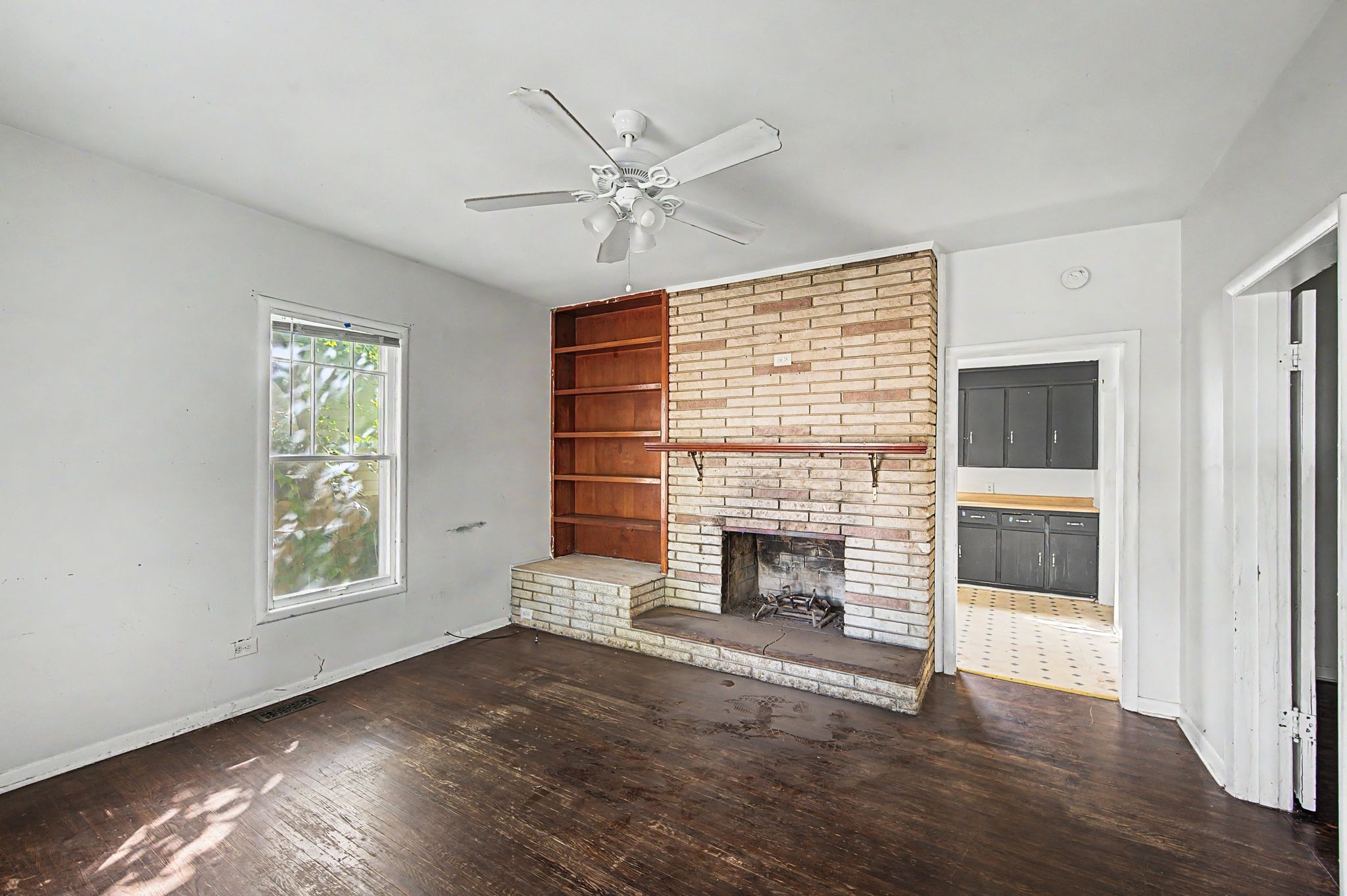 511 Veritas St Property Photo 9