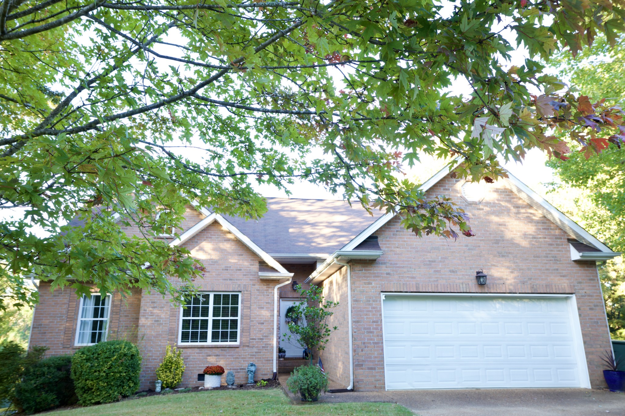 7504 Cherokee Hills Rd Property Photo 4
