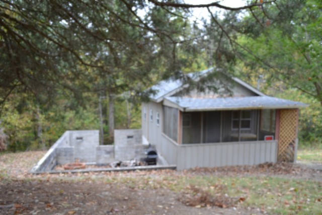 128 Cummins Ct Property Photo 1