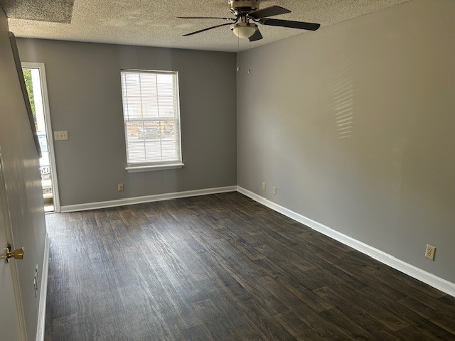 2327 Raleigh Ct Property Photo 5