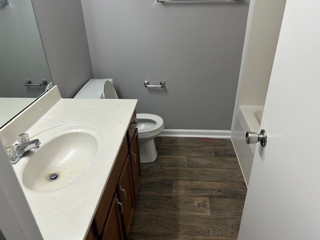 2327 Raleigh Ct Property Photo 7