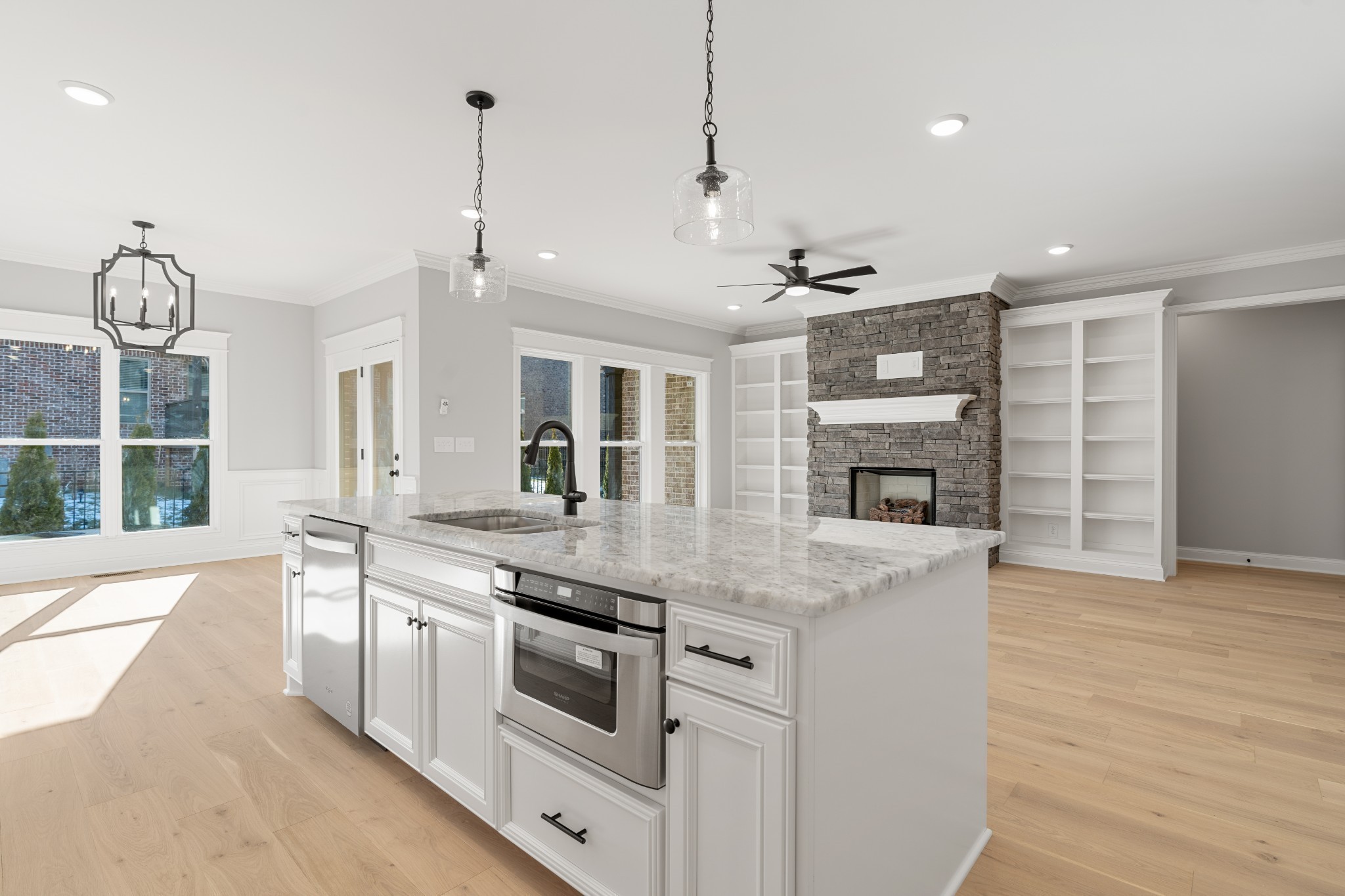 2020 Wt Chandler Blvd Property Photo 11