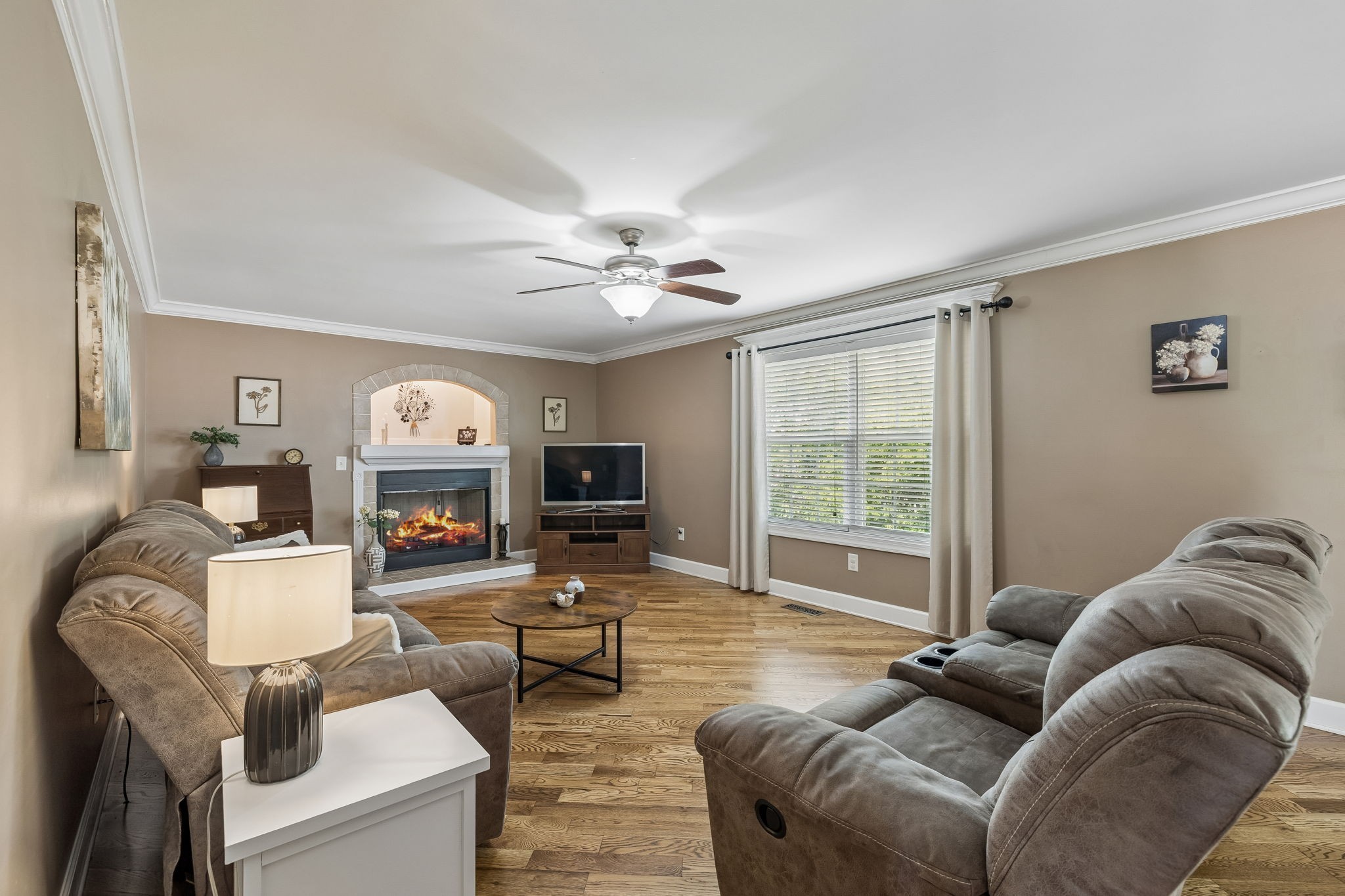 2521 Edinburgh Street Property Photo 15