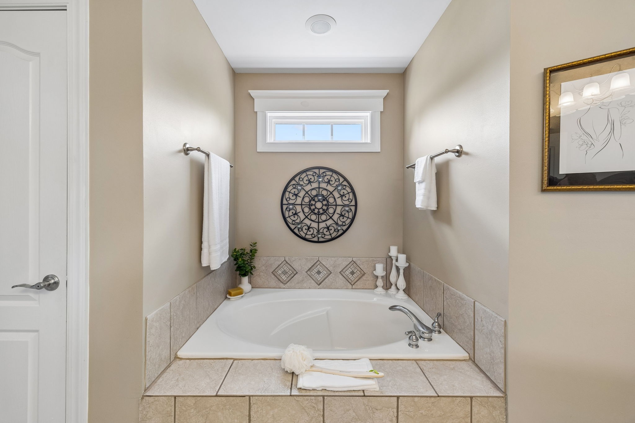 2521 Edinburgh Street Property Photo 26