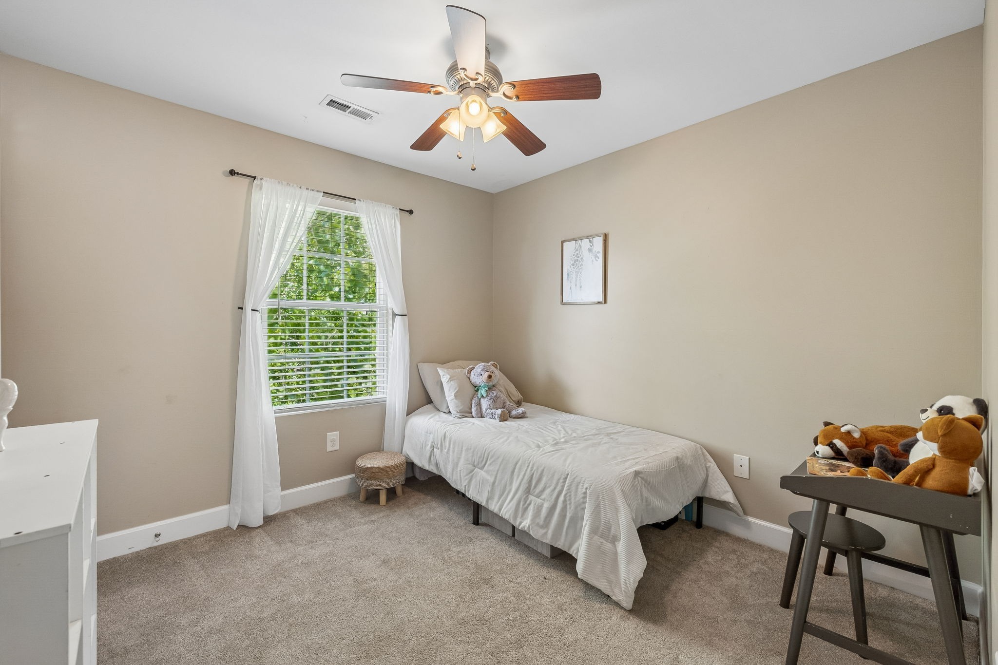 2521 Edinburgh Street Property Photo 30