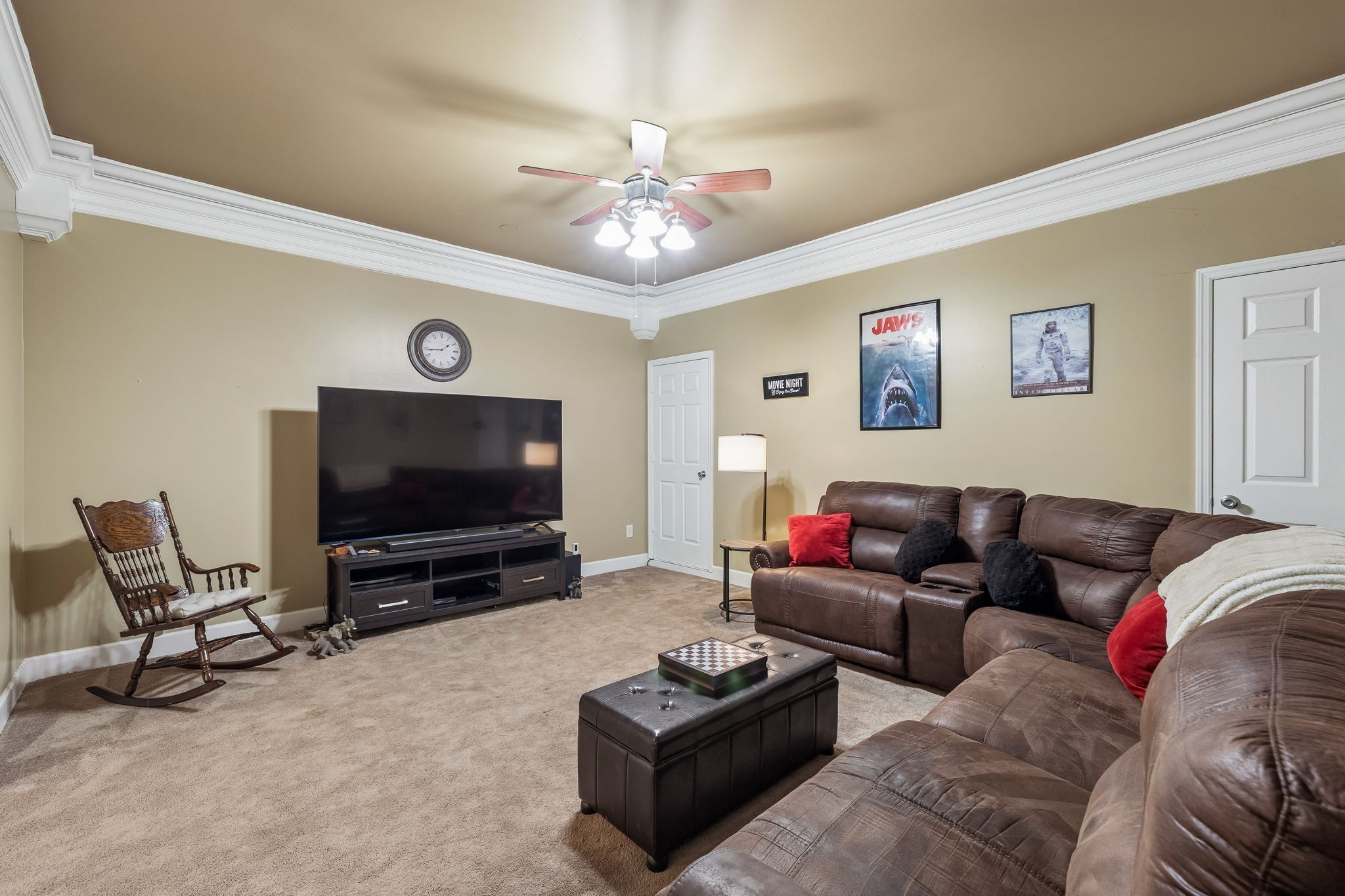 2521 Edinburgh Street Property Photo 37