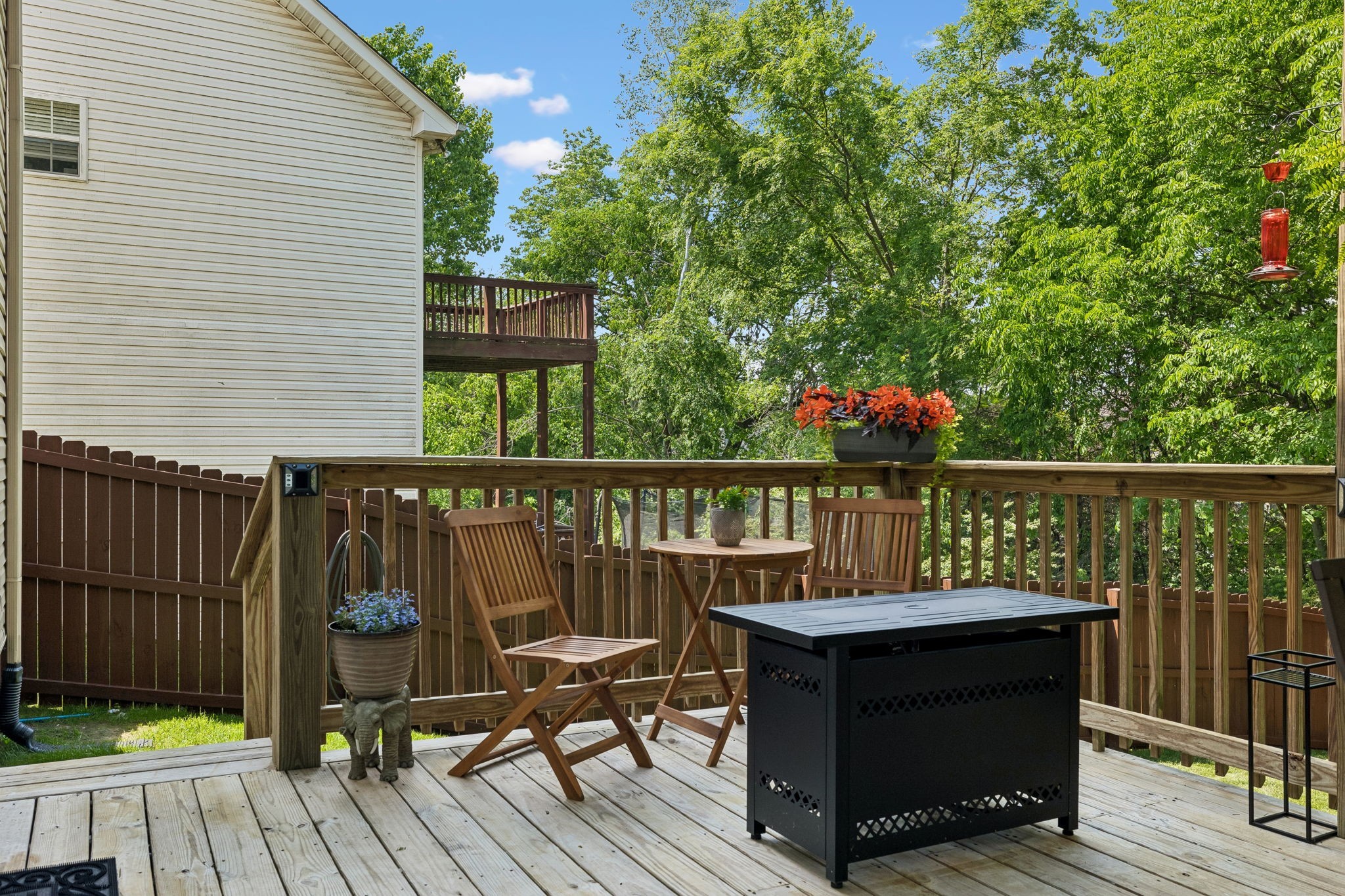 2521 Edinburgh Street Property Photo 47