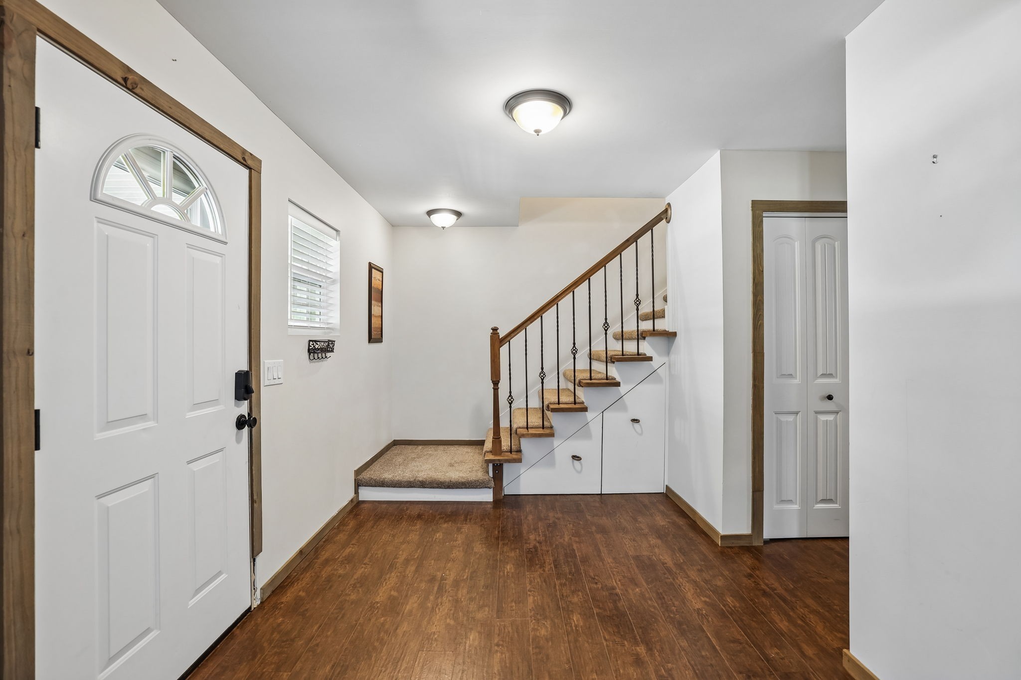 2546 Summit Ct Property Photo 10