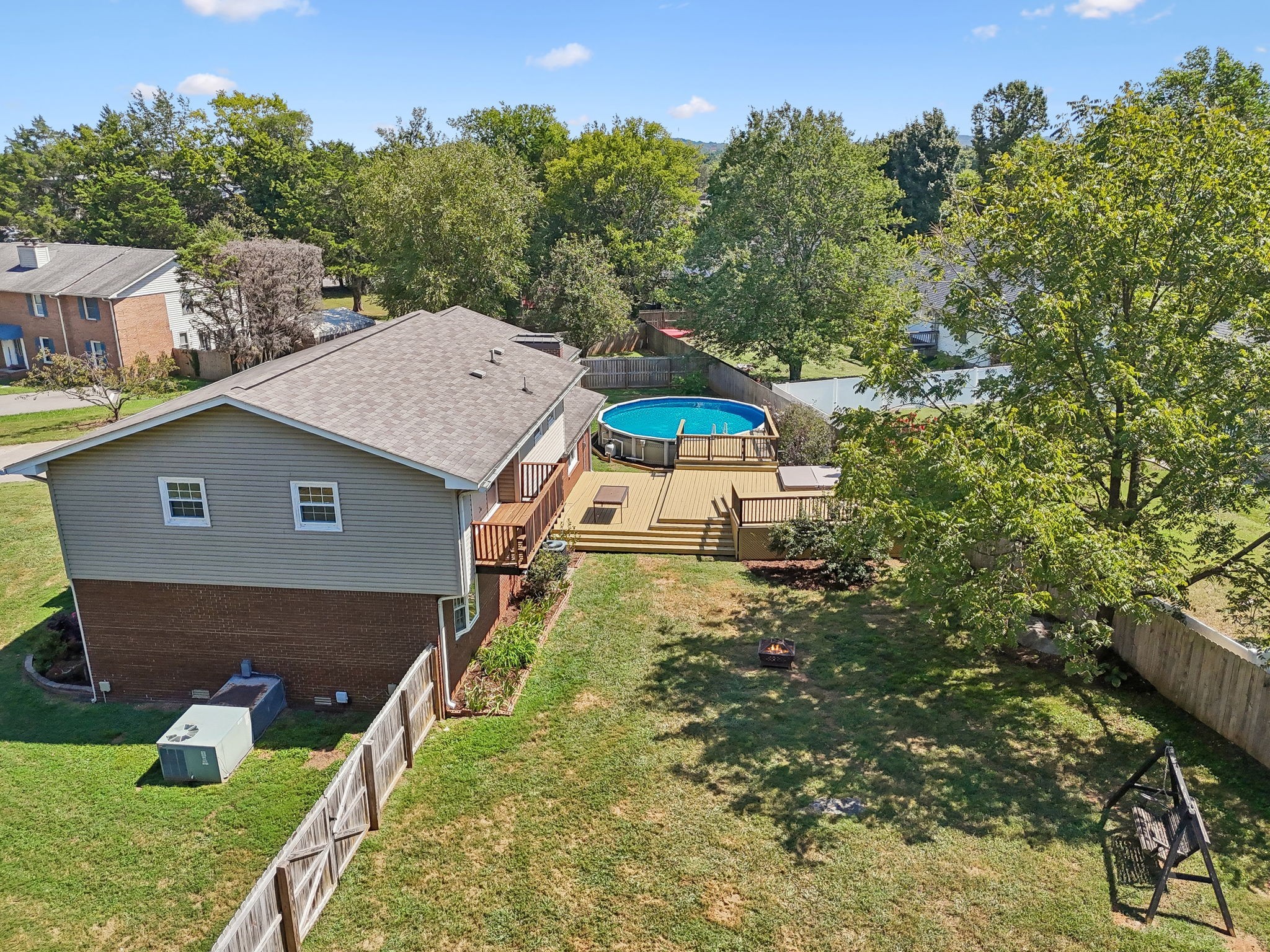 2546 Summit Ct Property Photo 83