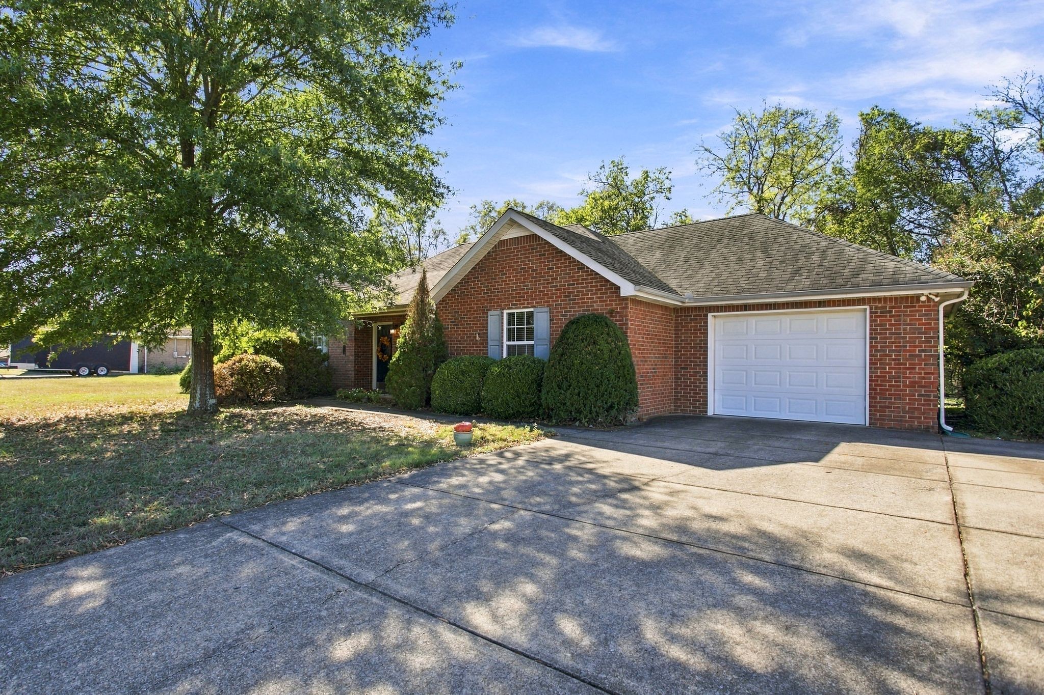 1020 Graham Way Property Photo 4