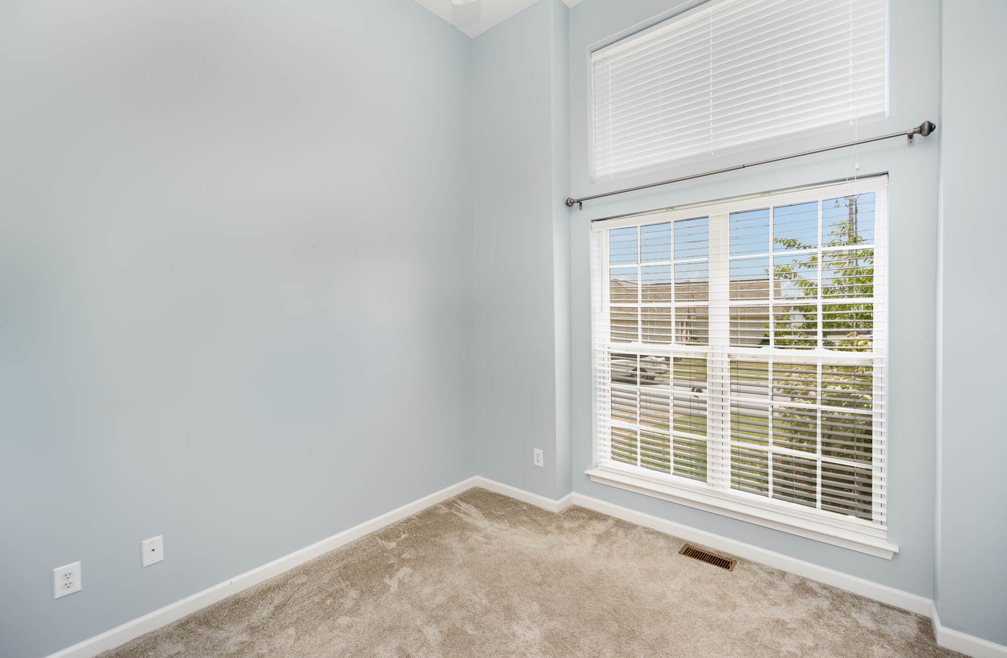 3998 Kristen St Property Photo 14