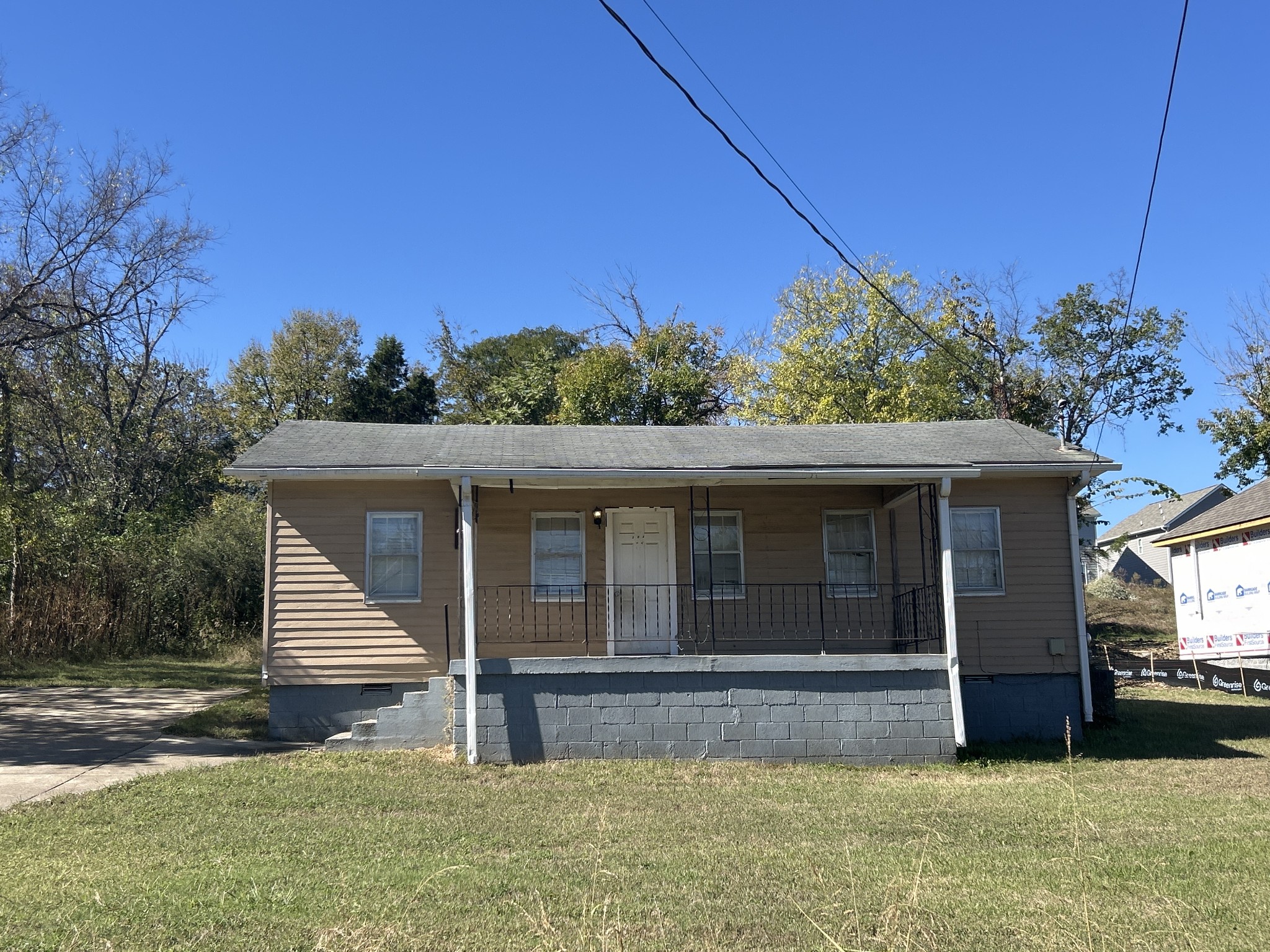 204 Larkin Springs Rd Property Photo 1