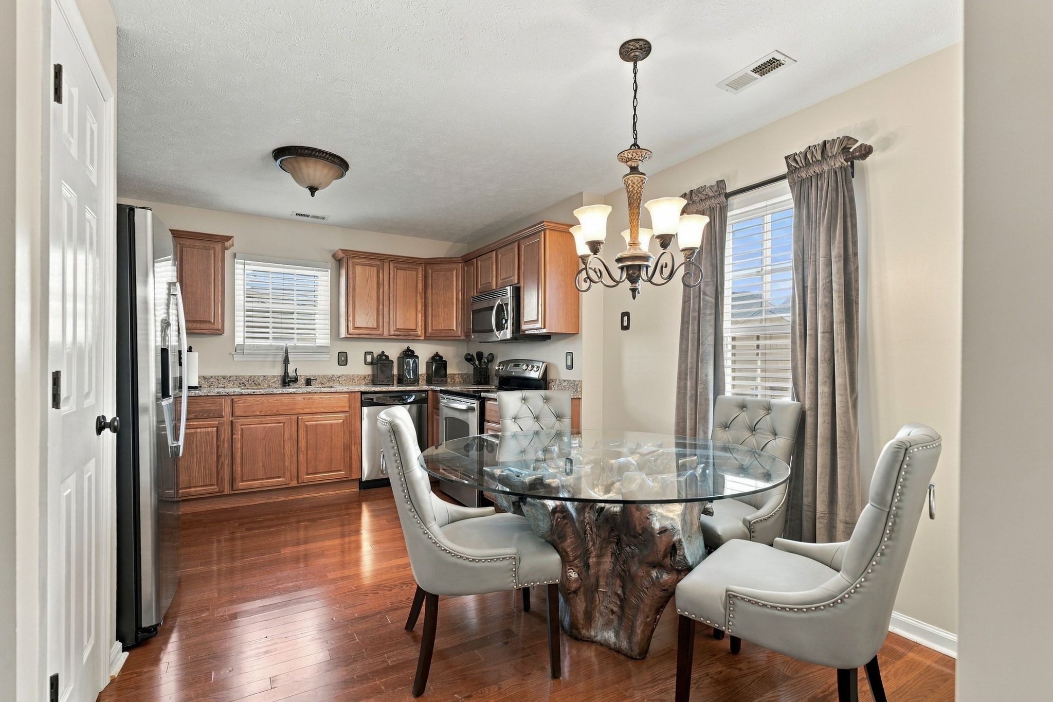 1533 Emerald Bay Blvd Property Photo 7