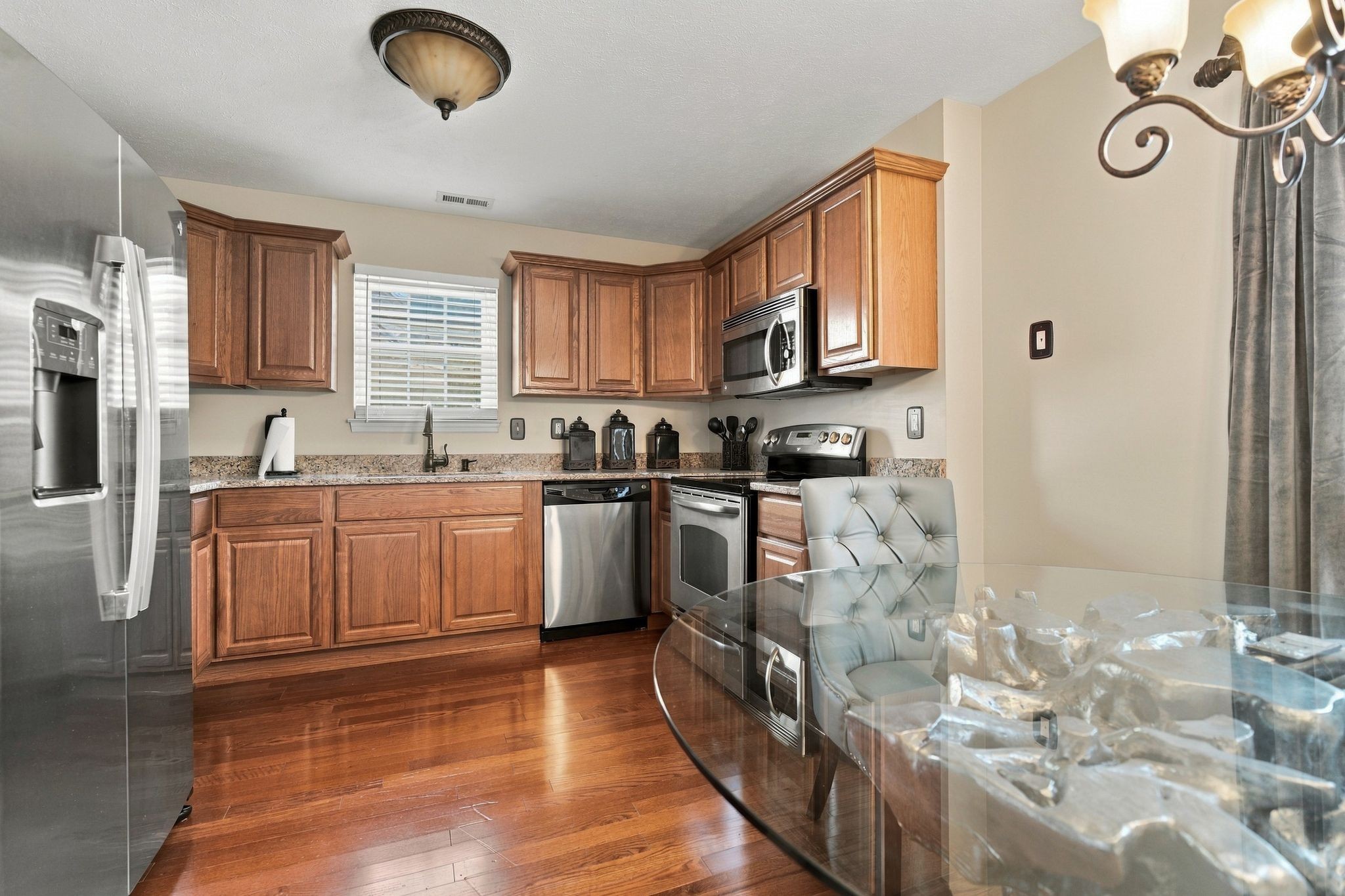 1533 Emerald Bay Blvd Property Photo 8