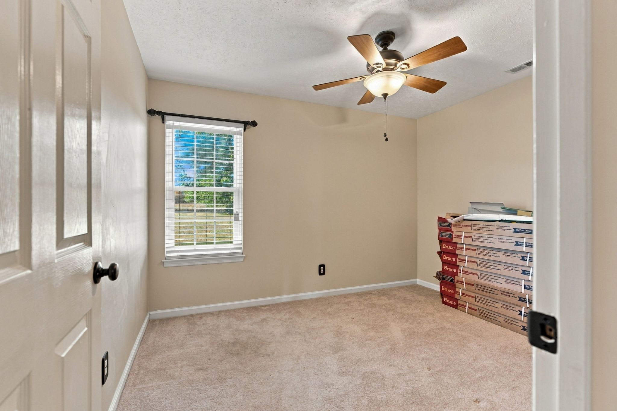 1533 Emerald Bay Blvd Property Photo 14