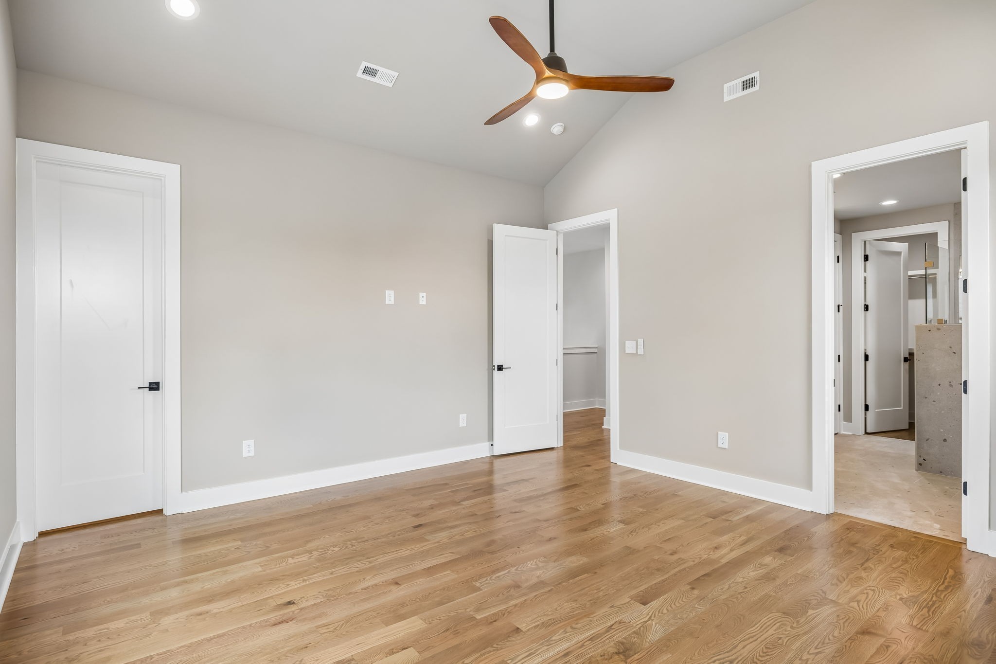 1726 Knowles St Property Photo 25