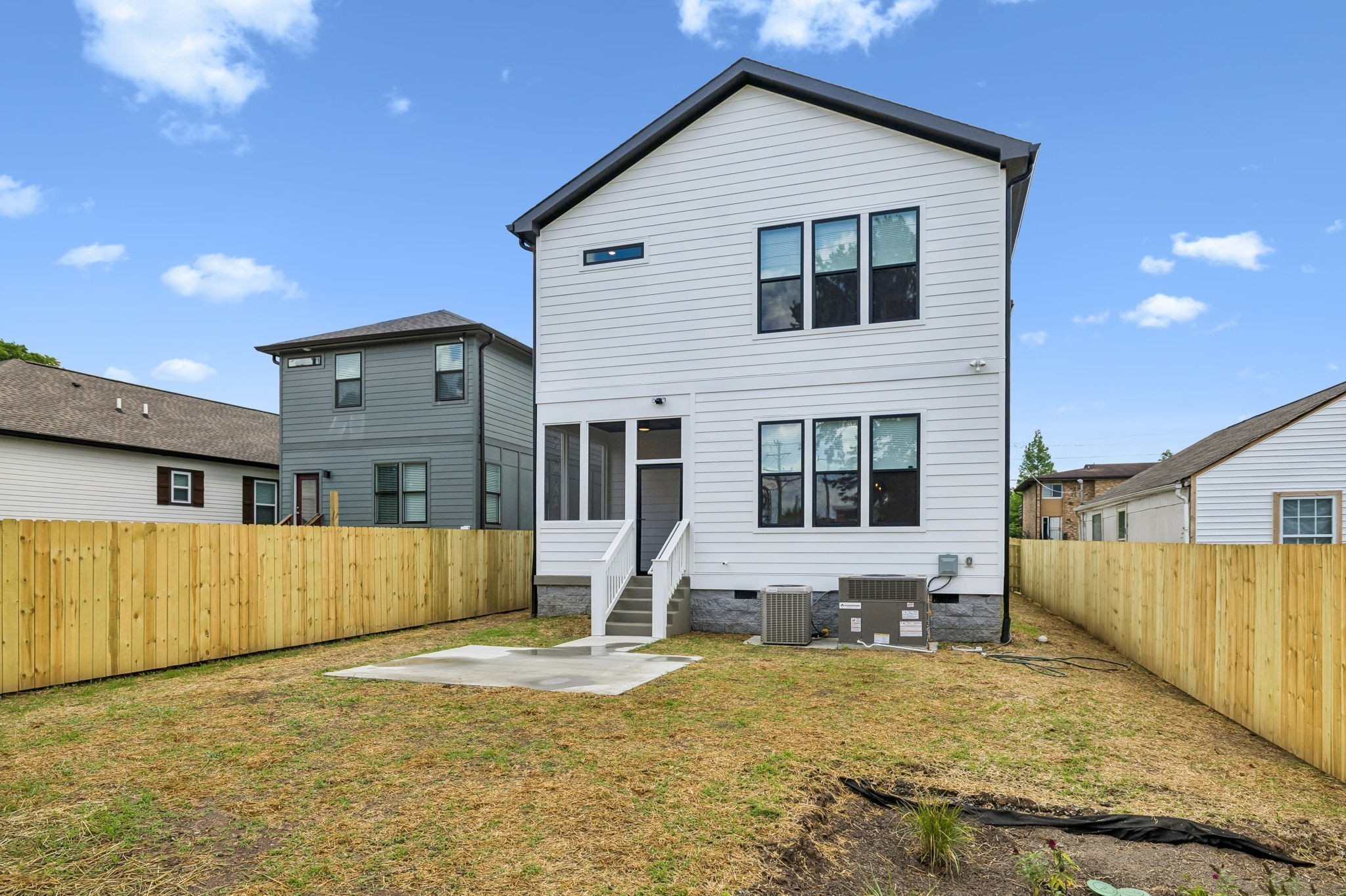 1726 Knowles St Property Photo 45
