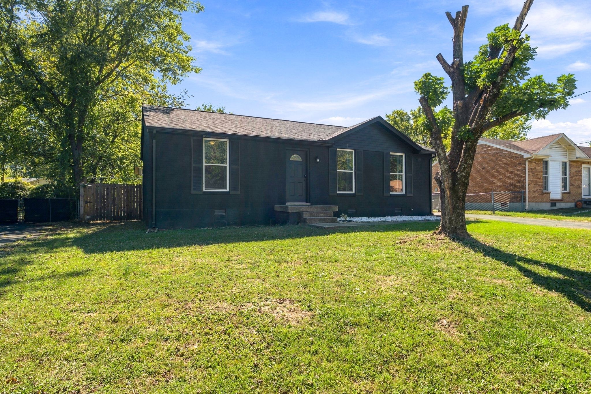5113 Manorwood Ct Property Photo 3