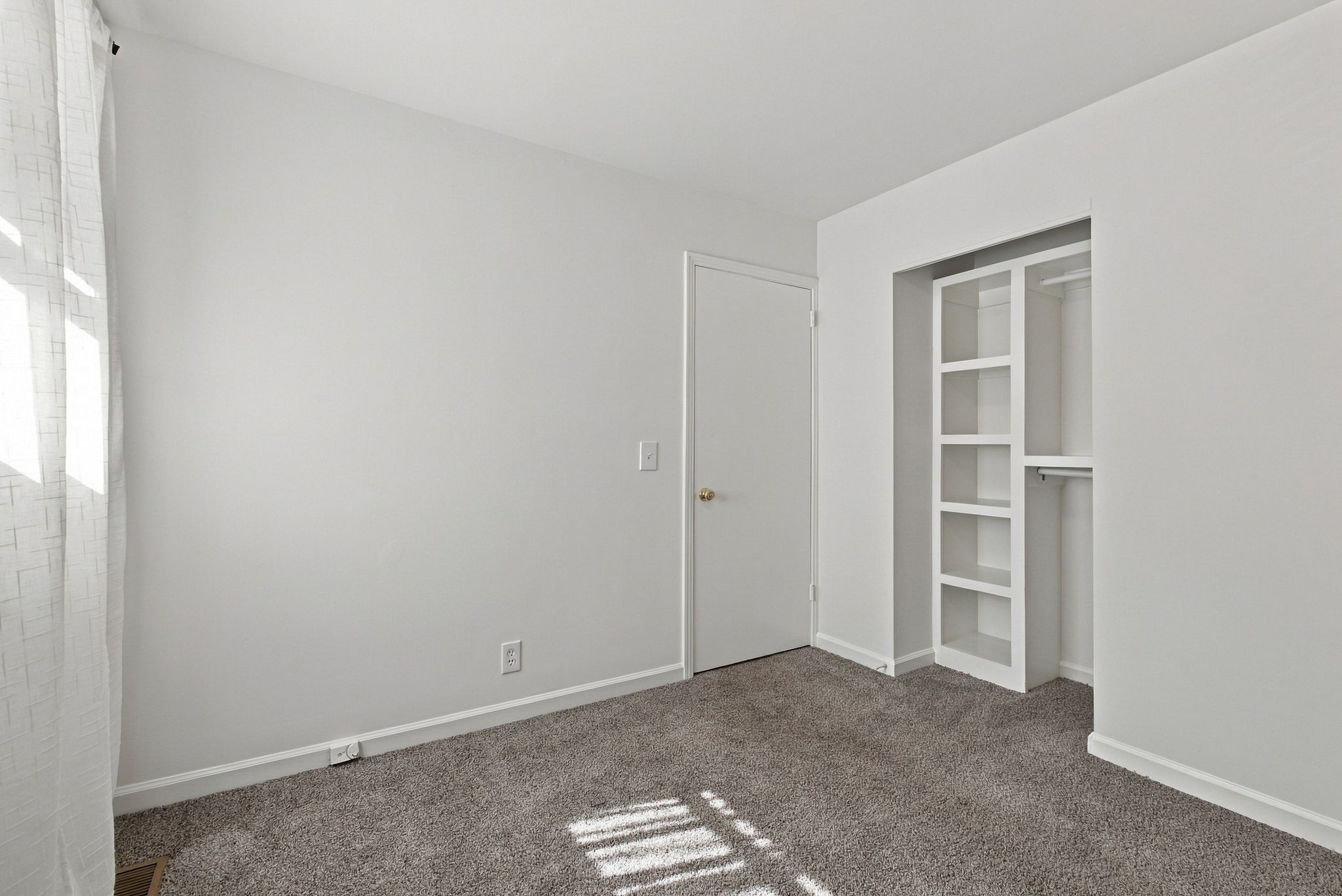 5113 Manorwood Ct Property Photo 17