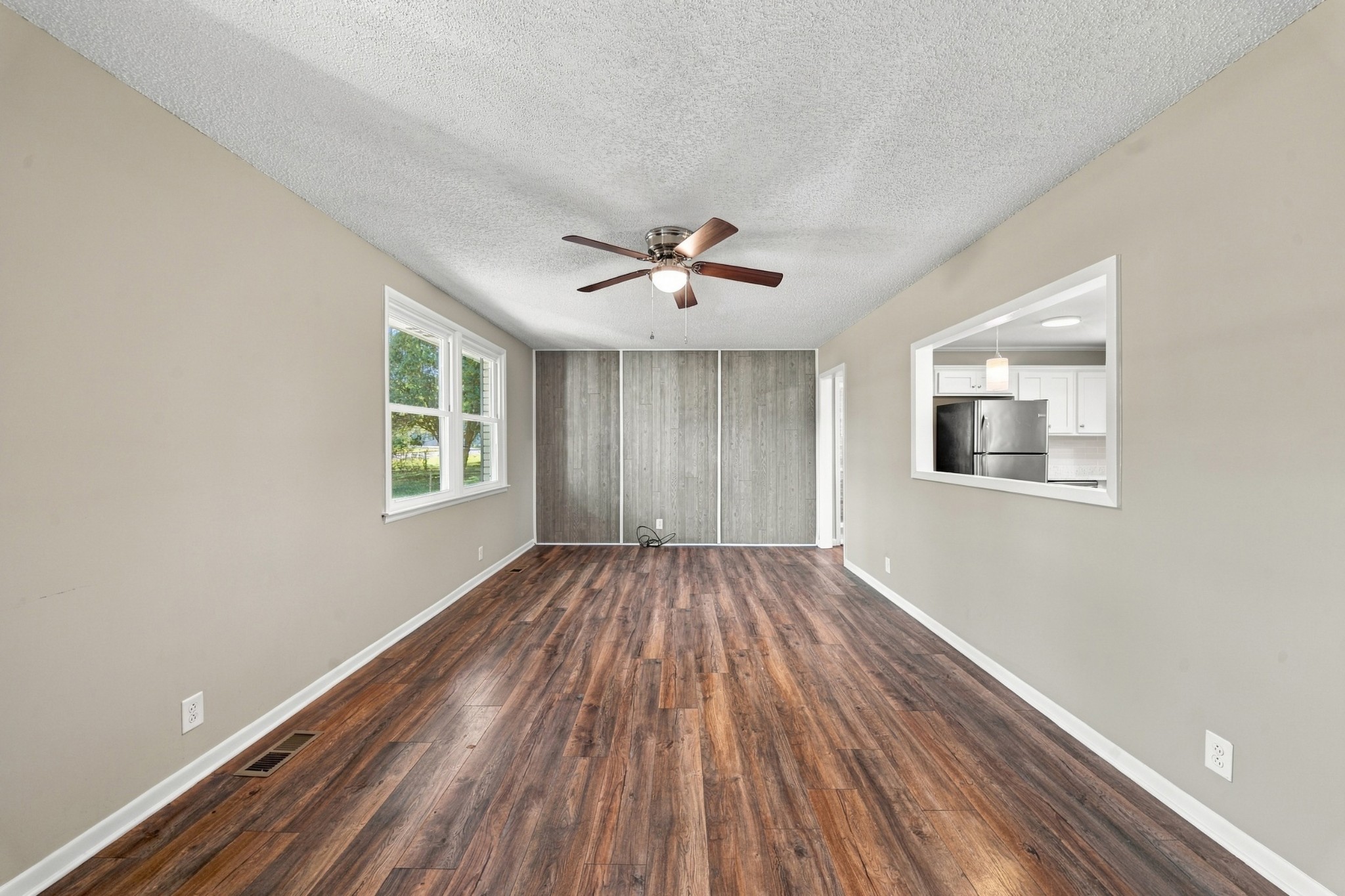 210 Nottingham Pl Property Photo 5