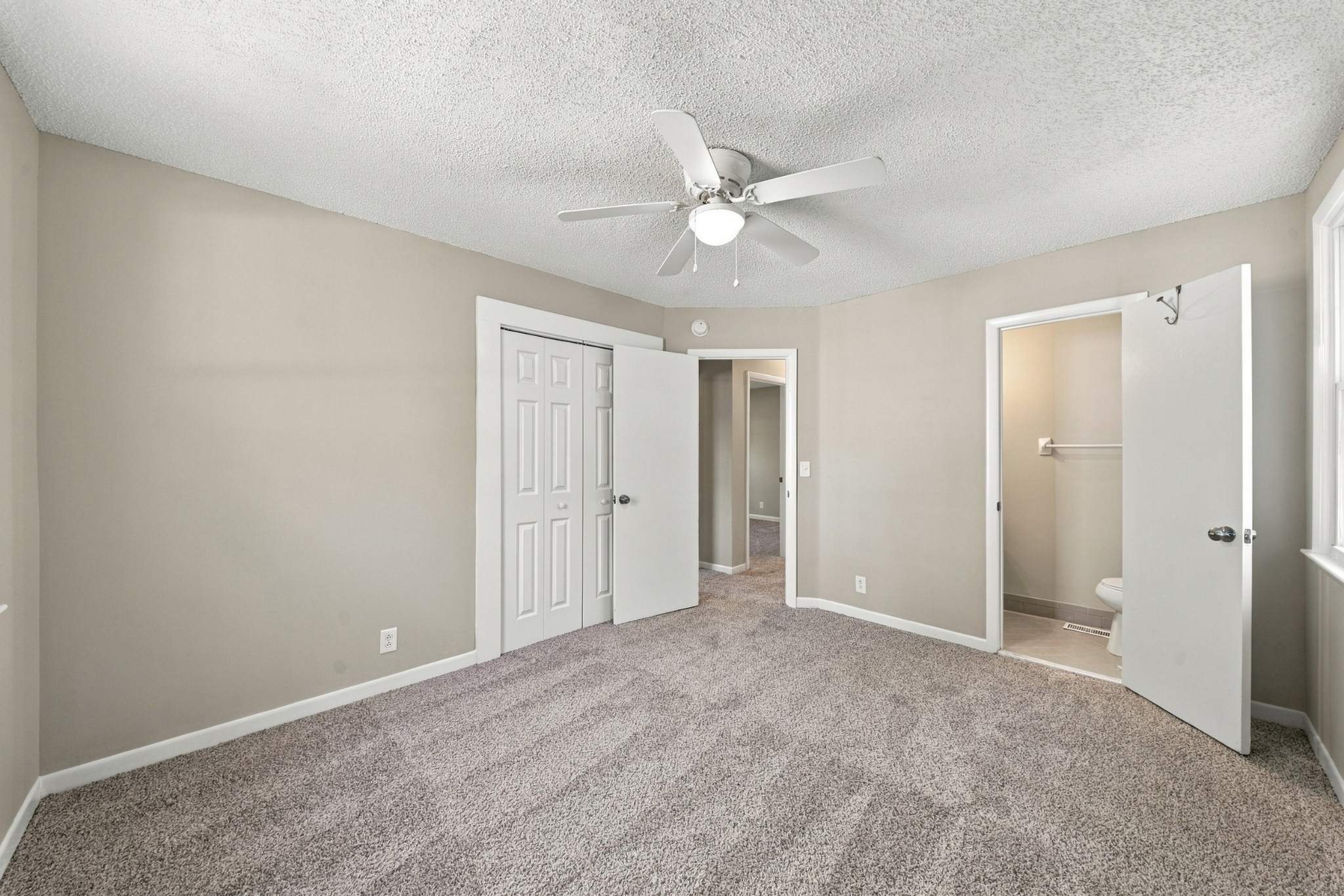 210 Nottingham Pl Property Photo 13