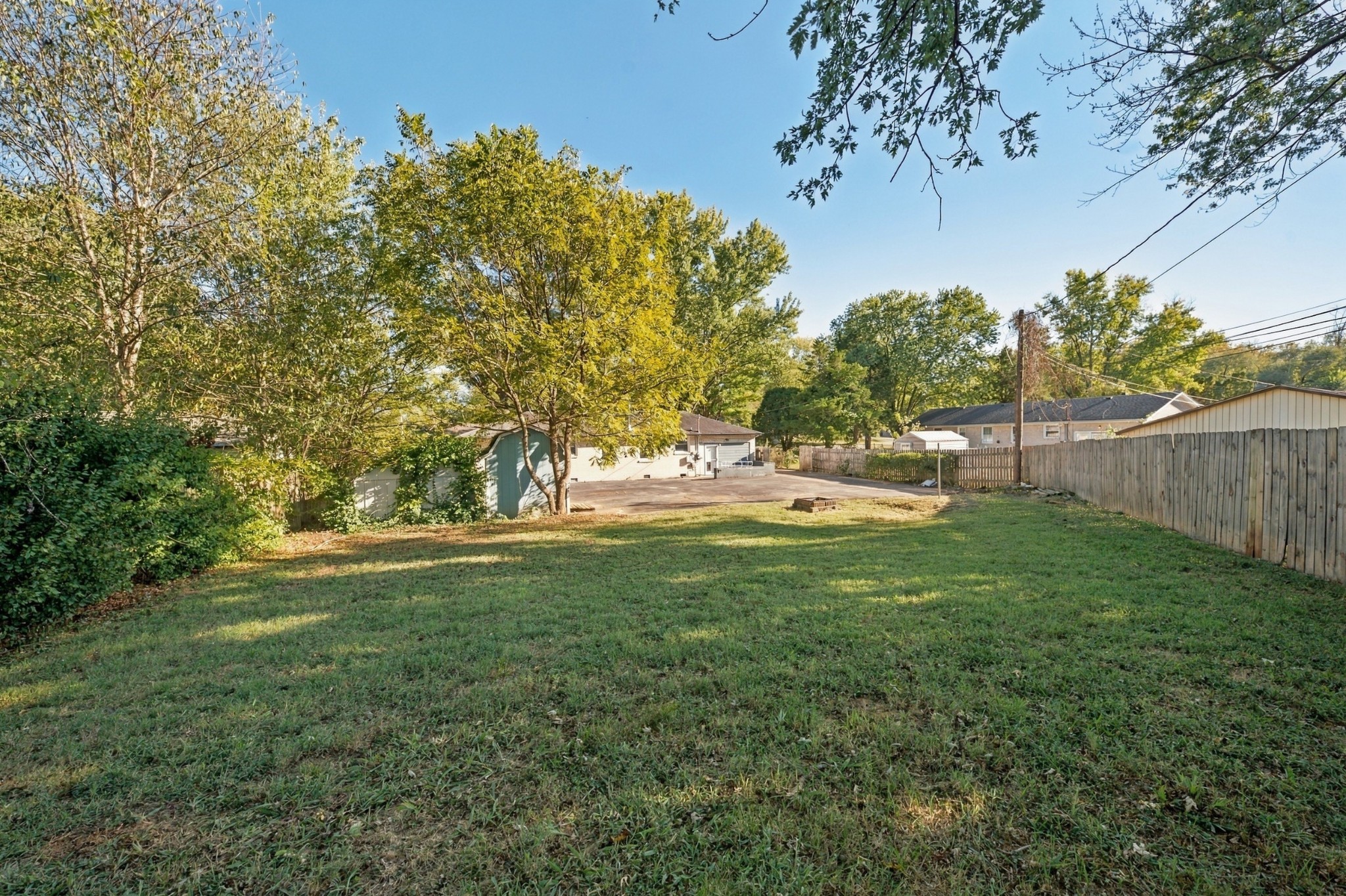 210 Nottingham Pl Property Photo 21