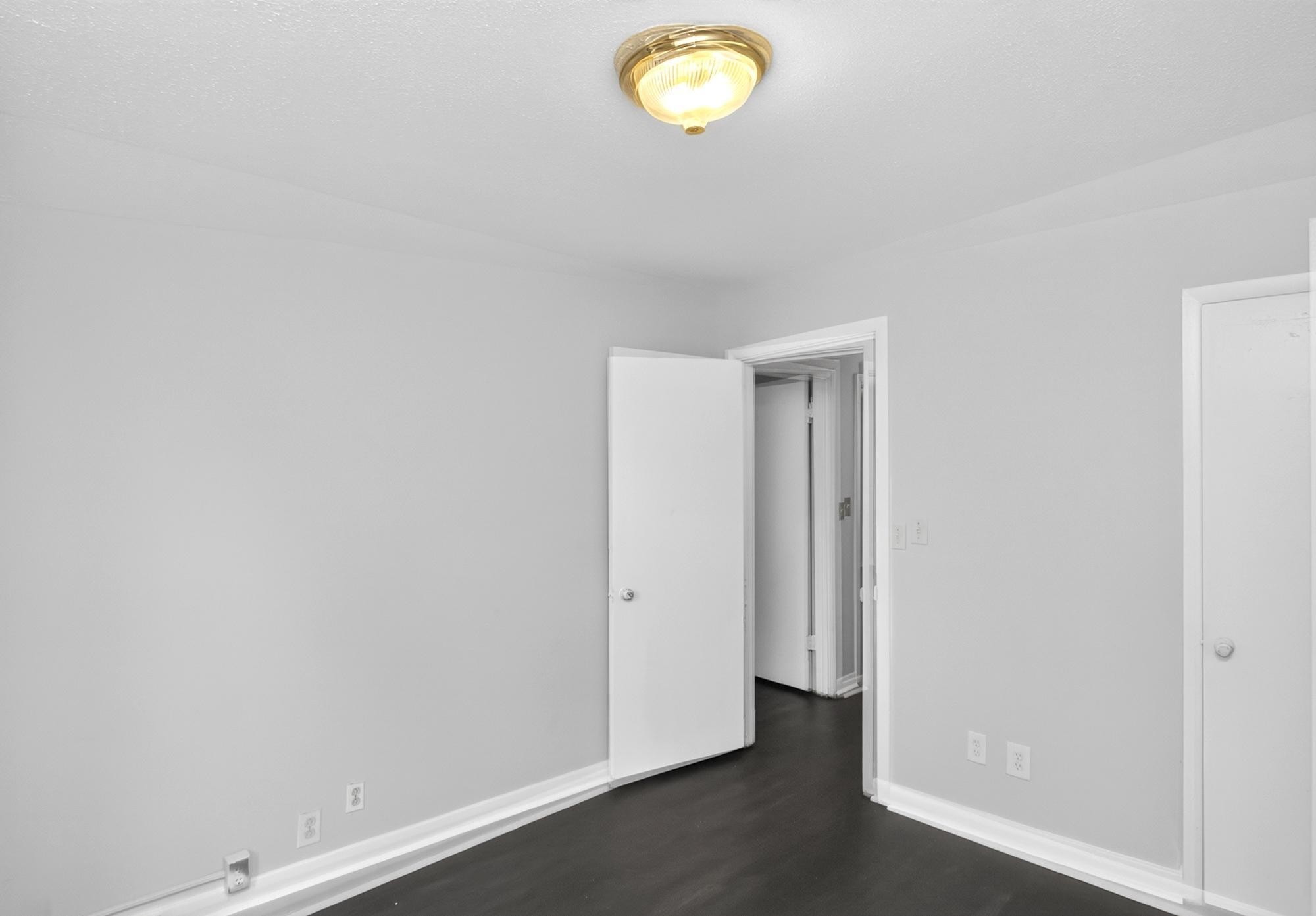 2423 Underwood St Property Photo 15