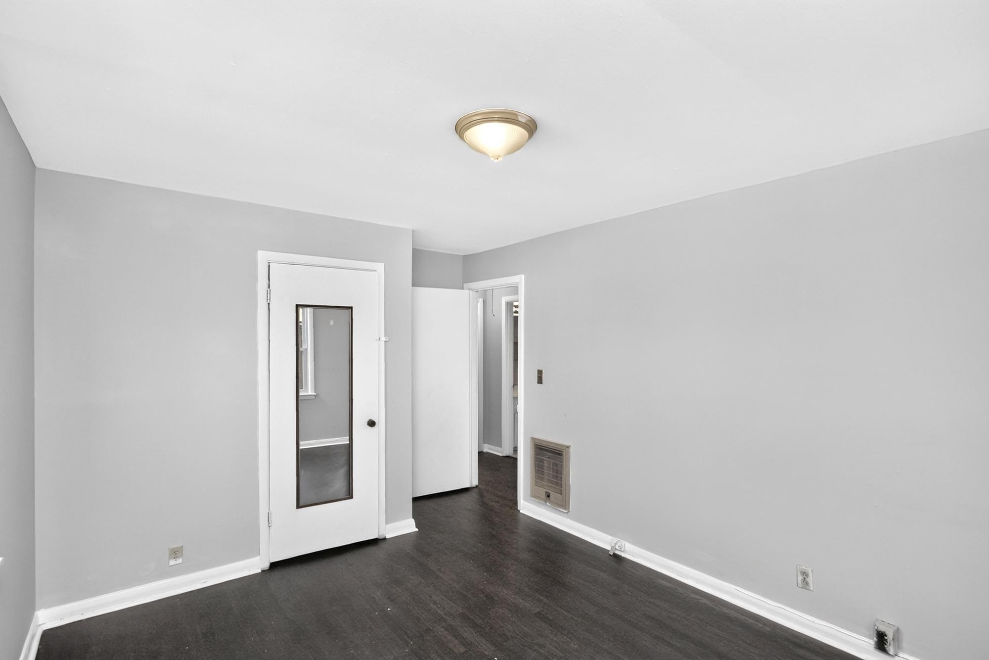 2423 Underwood St Property Photo 21