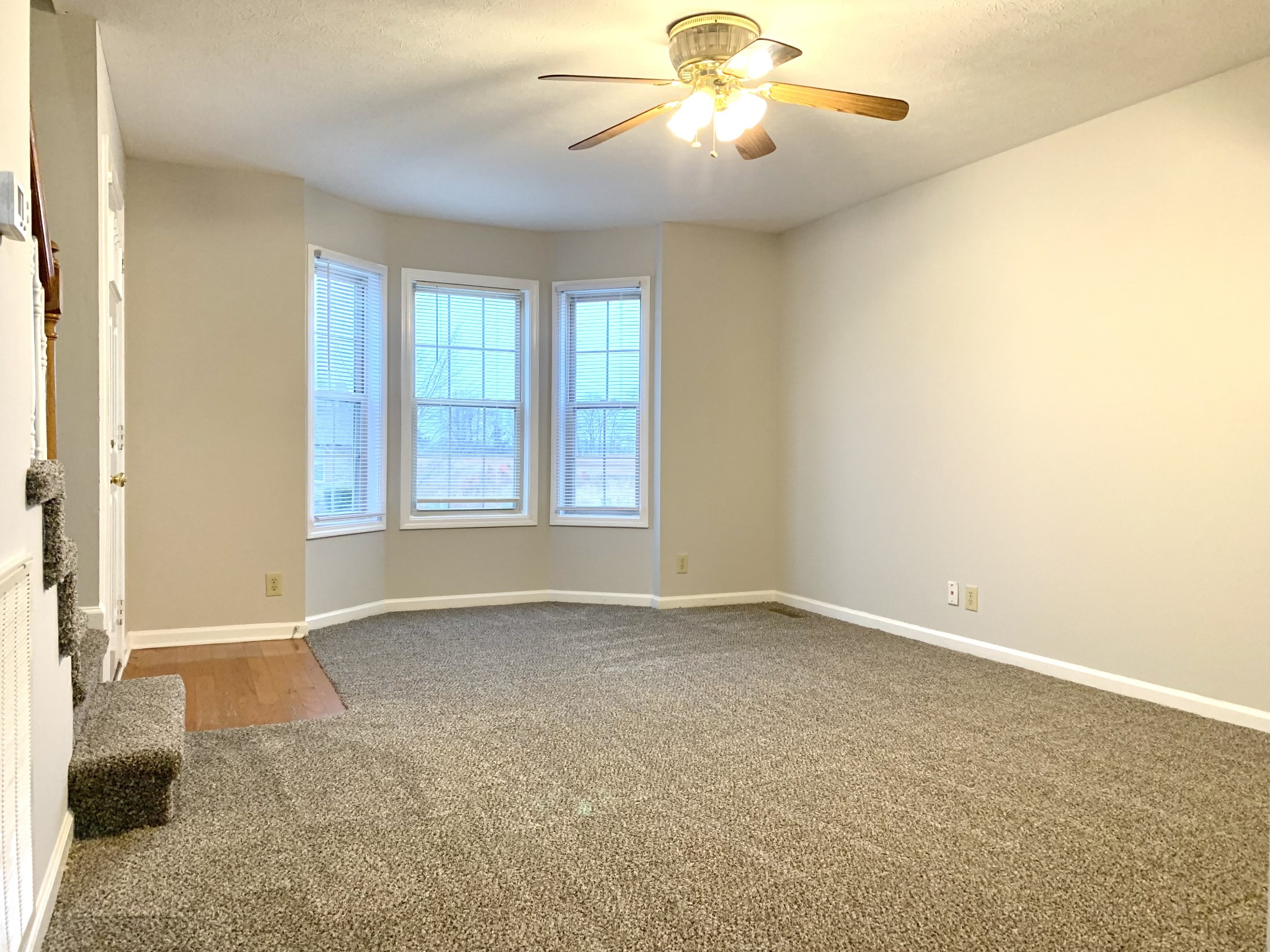 2511 Rafiki Dr Property Photo 2