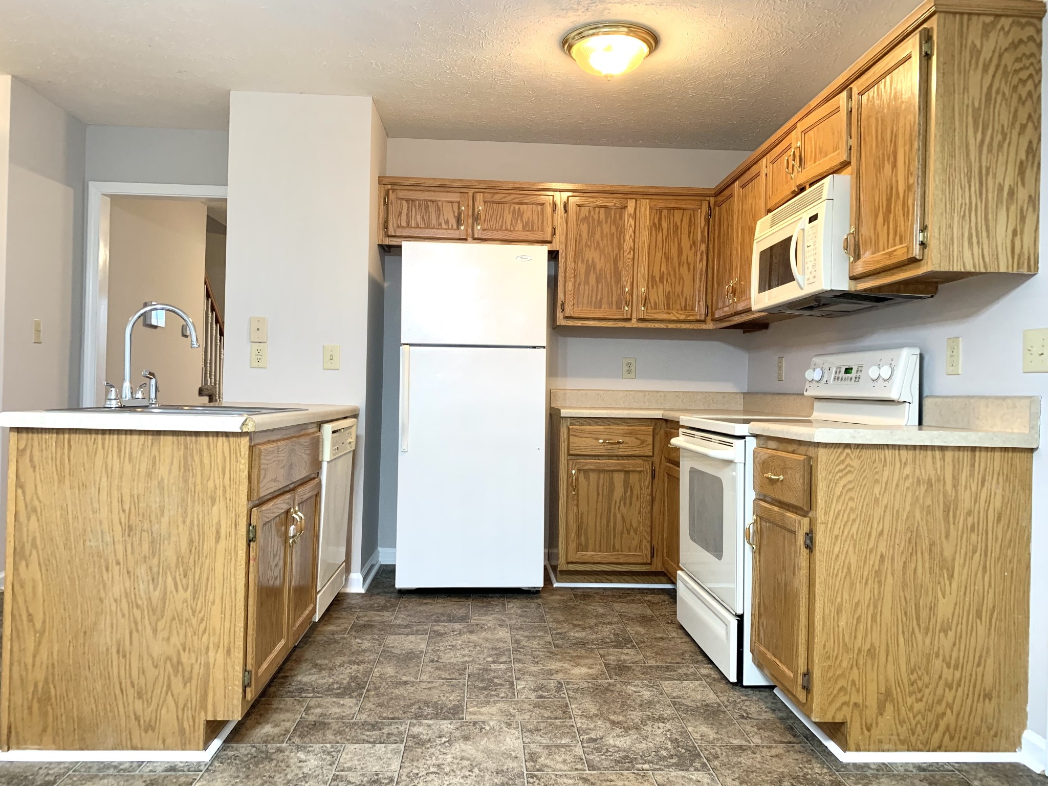 2511 Rafiki Dr Property Photo 8