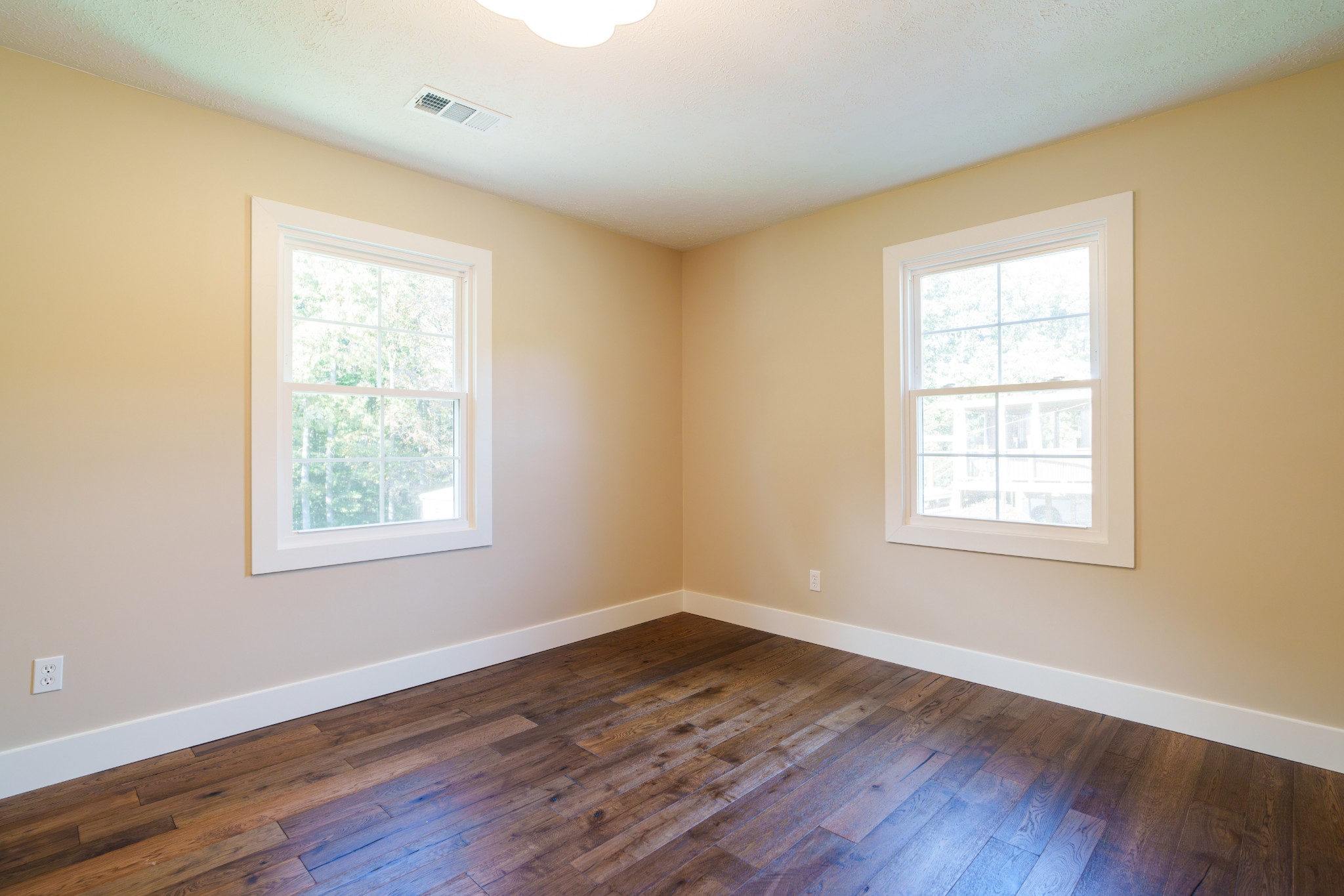 2519 Candyland Cir Property Photo 20