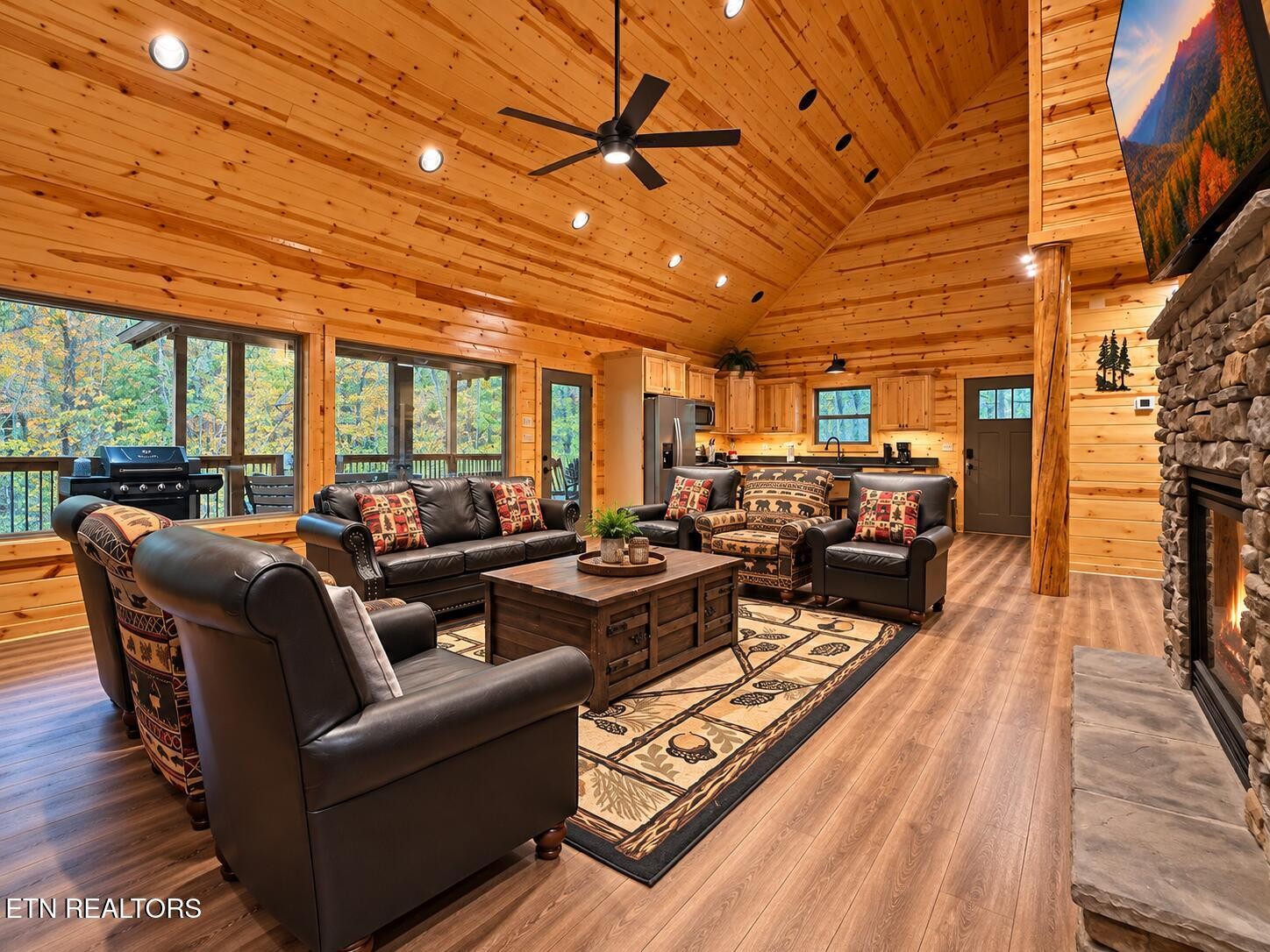 2762 Sawmill Branch Drive Property Photo 7