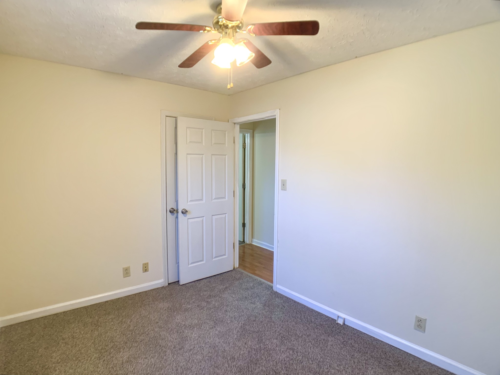 833 Washington Ave Property Photo 11